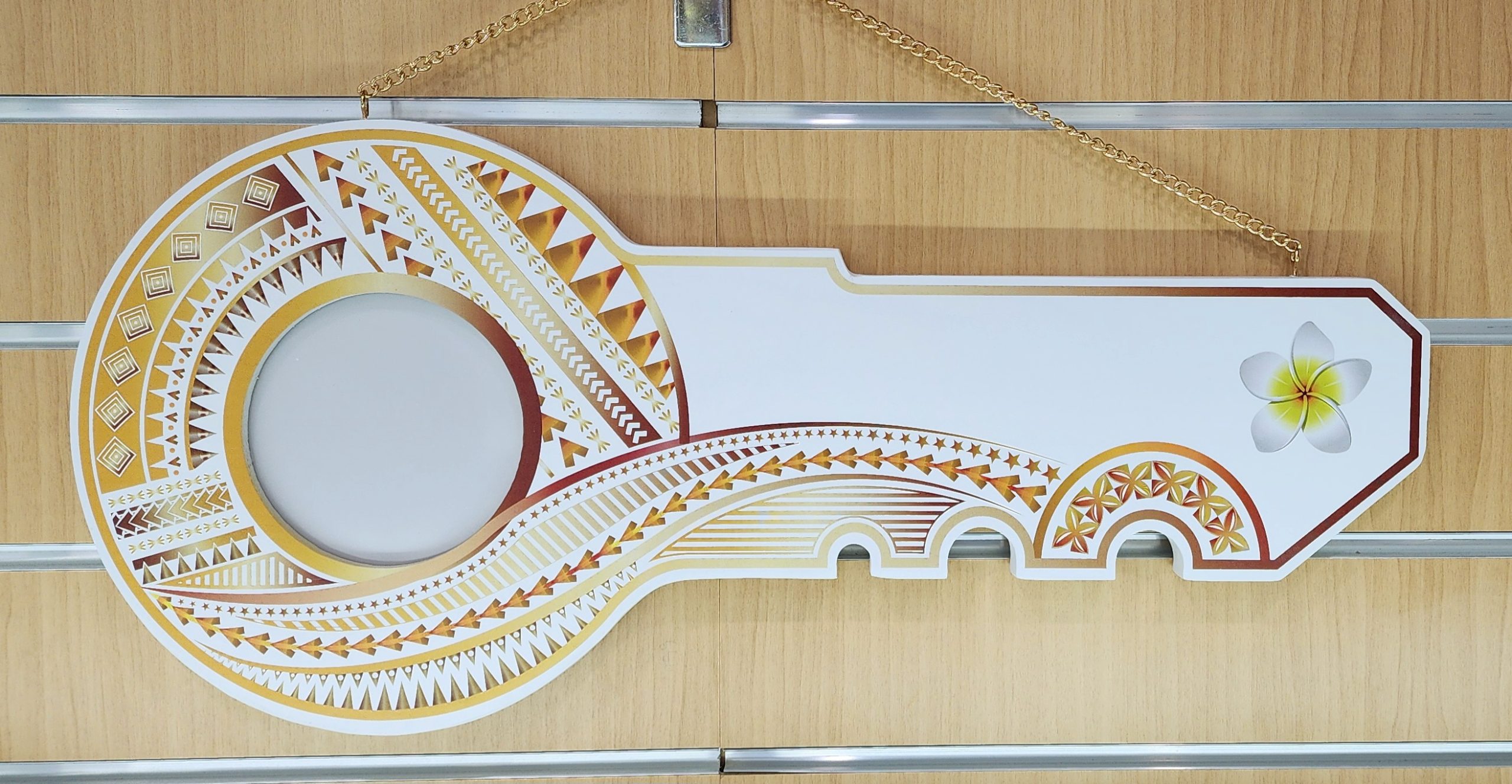 Island Design Golden Red Theme Colour UV Printed Birthday Key with White Frangipani Flower 21st Keys 