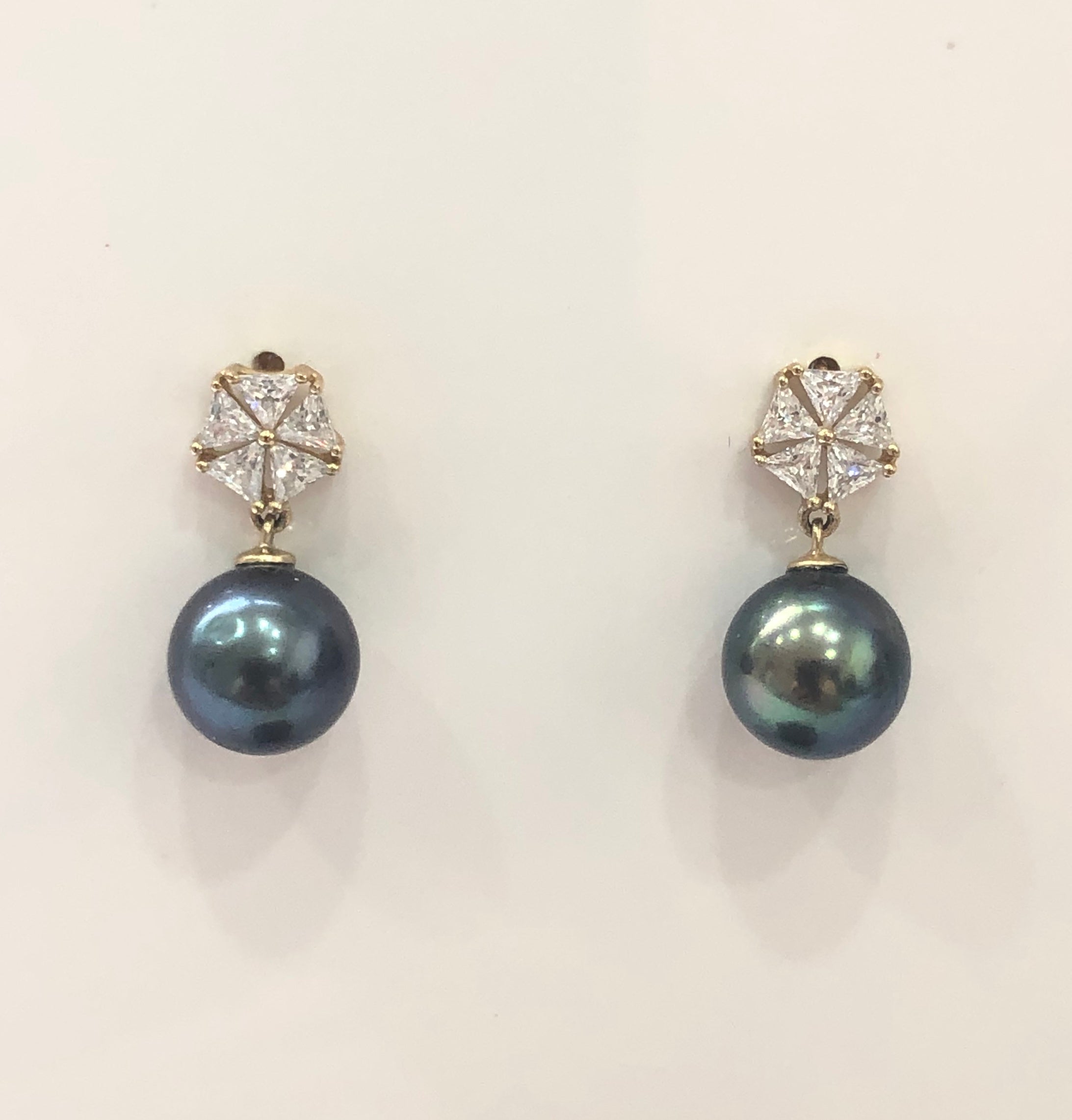9ct Gold Drop Earrings With Black Tahitian Pearl -  05 Gold Pearl Jewellery, Pearl Jewellery 