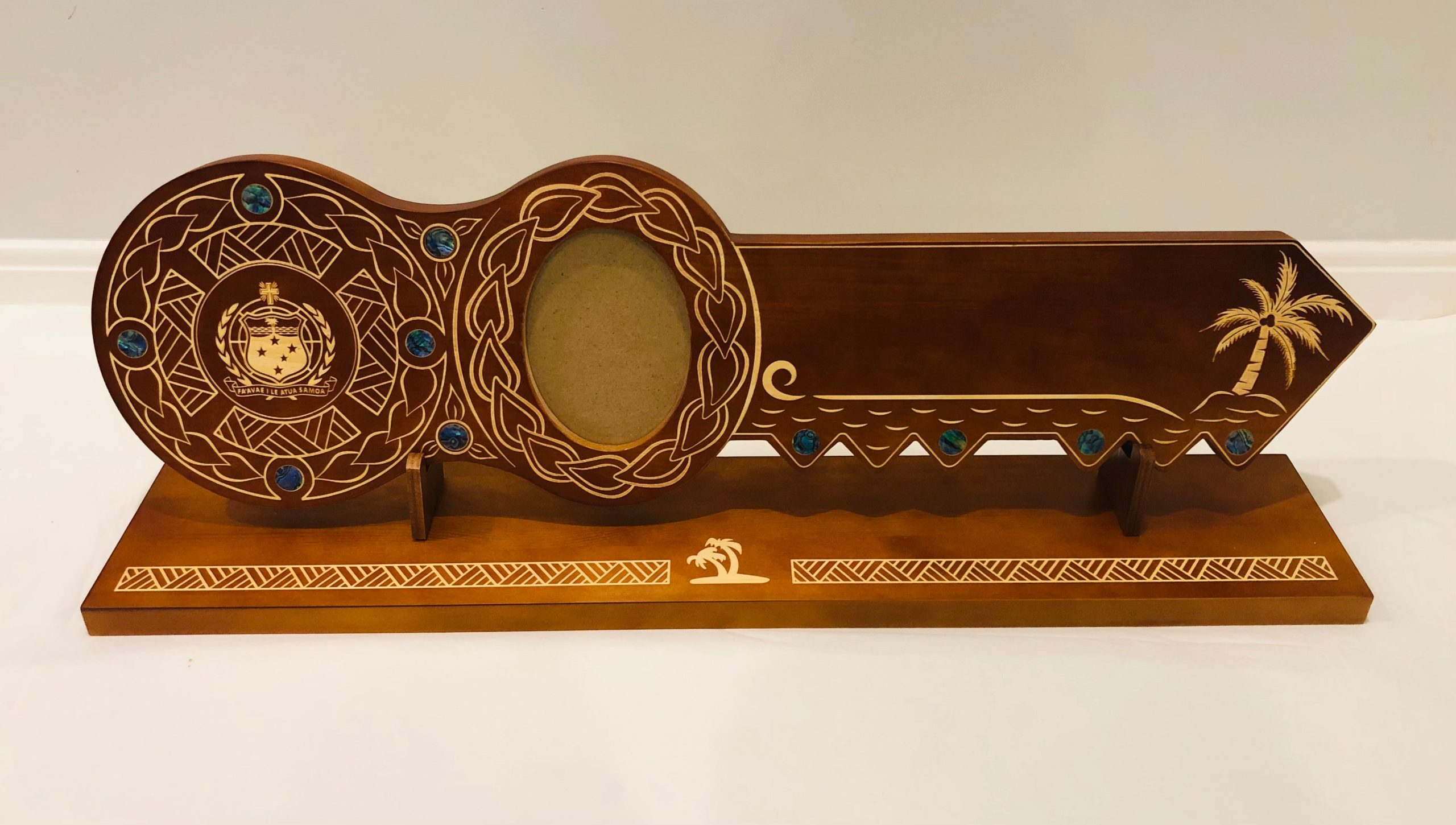 21st Island Design Key with Laser Engraved Patterns & Samoan Sila with Round Paua Shell Inlays and Matching Stand - Design 2127 (Stand) 21st Keys 
