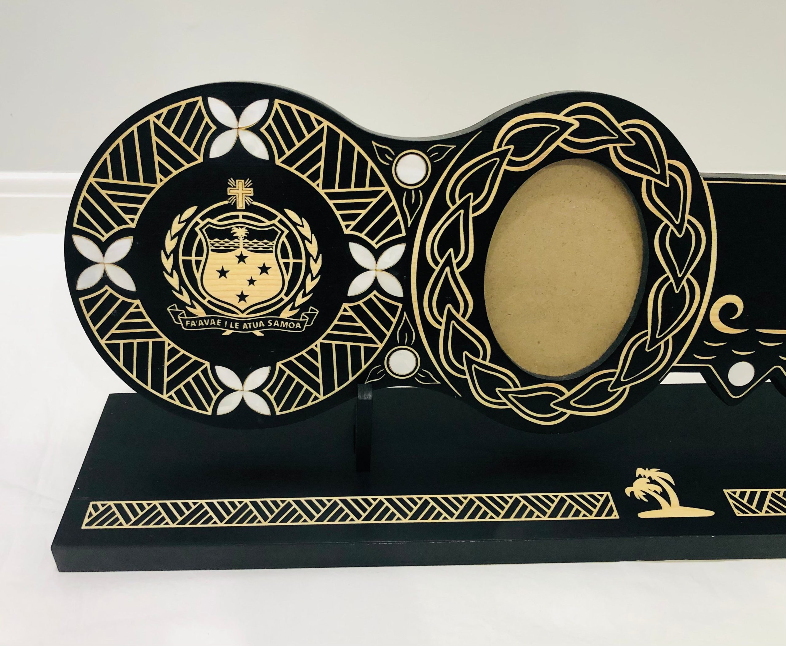 21st Island Design Key with Laser Engraved Patterns & Samoan Sila with White Mother Of Pearl Shell Inlays and Matching Stand - Design 2134 (Stand) 21st Keys 21st Island Design Key with Laser Engraved Patterns & Samoan Sila with White Mother Of Pearl Shell Inlays and Matching Stand - Design 2134 (Stand) 21st Keys