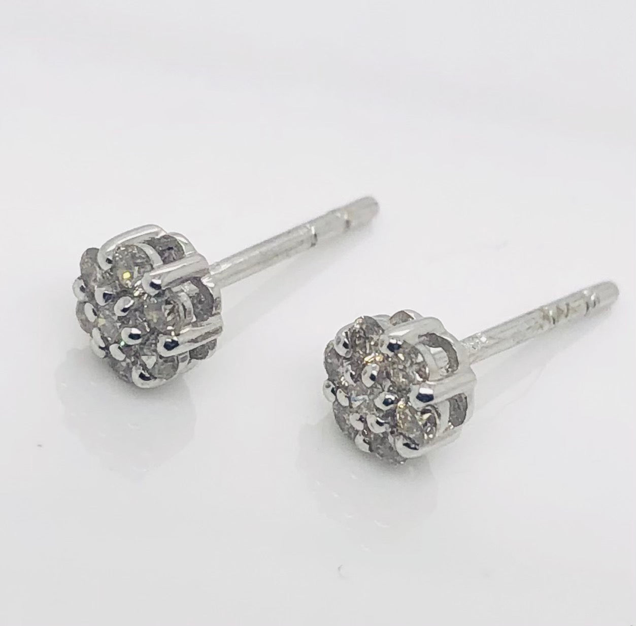 0.26ct Prong-Set Cluster Round Natural Diamond Stud Earrings in 9ct White Gold Gold Earrings 