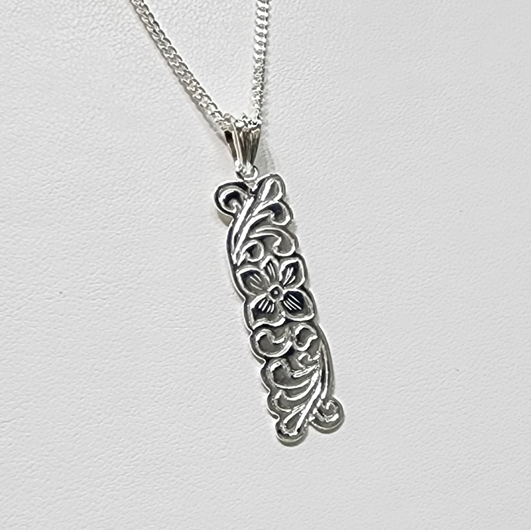 Sterling Silver Hawaiian Design Pendant with CD50 Chain Sterling Silver Pendants 