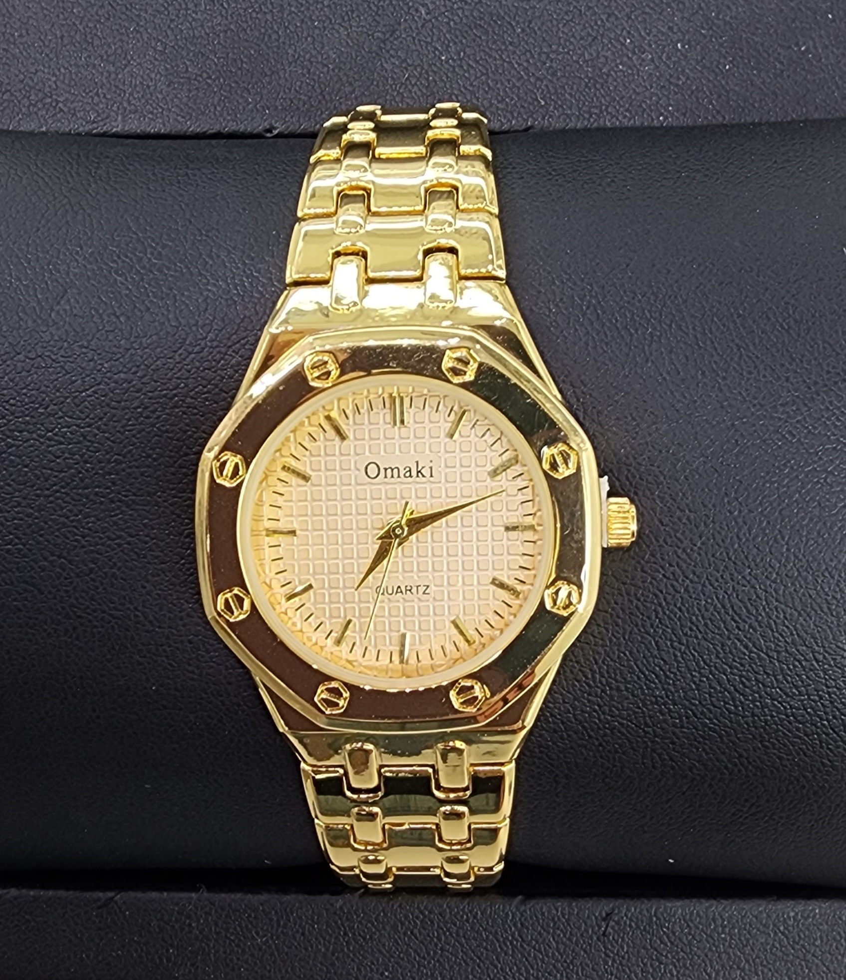 OMAKI Womens Gold Tone Dress Watch with Gold Face Dress Watches 