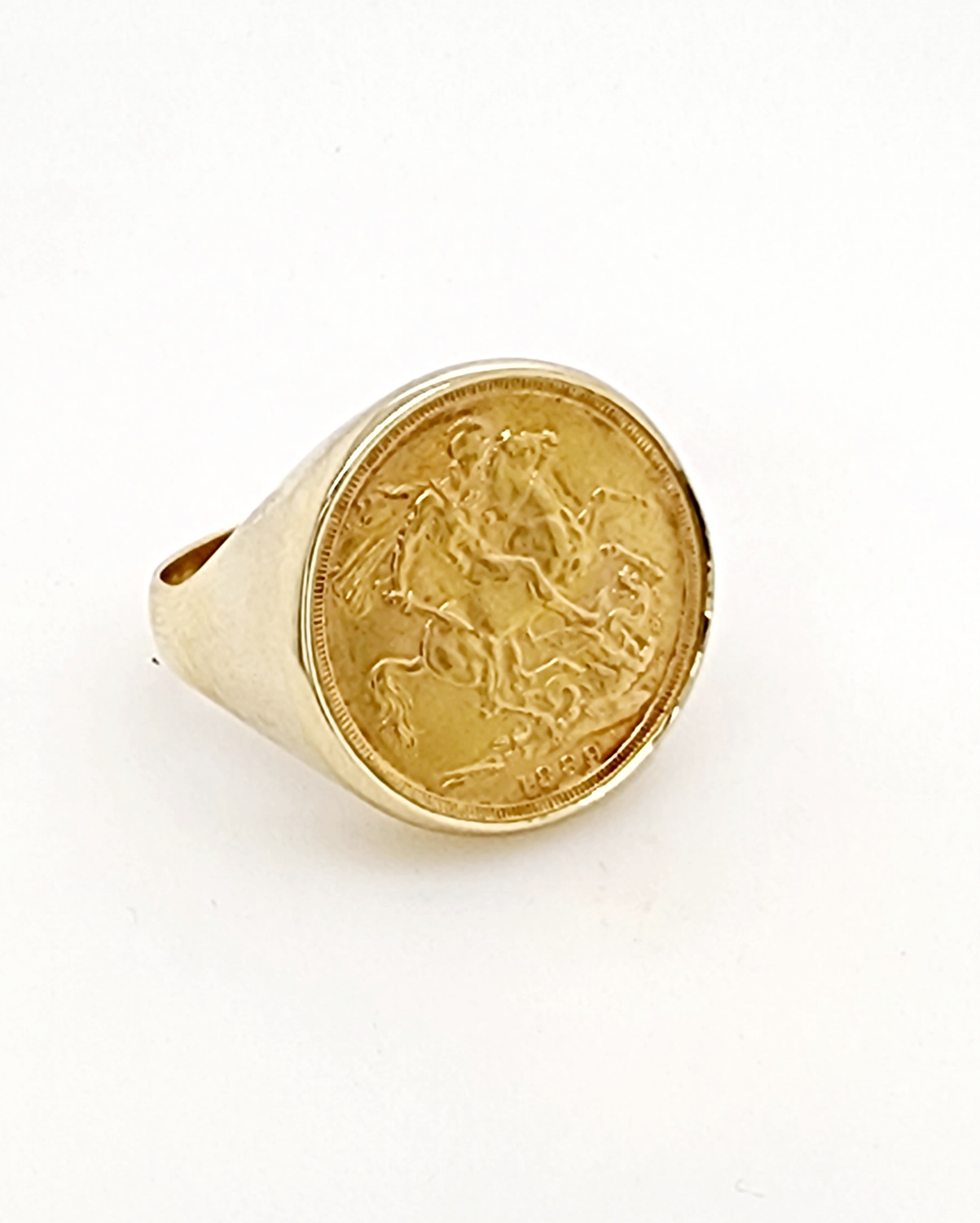 Full 1889 Queen Victoria Sovereign Ring in 9ct & 22ct Yellow Gold Gold Rings, Men's Gold Rings 