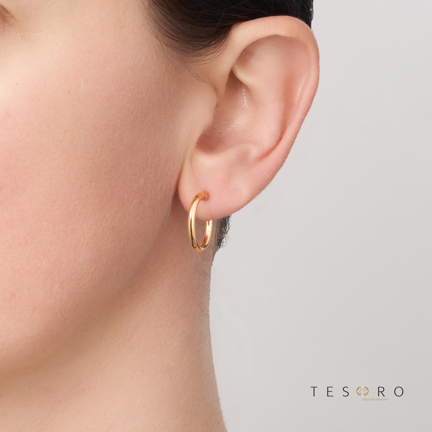 9ct Yellow Gold Celestine Plain 2.5mm Round Tube 15mm Diameter Hoop Earrings Gold Earrings 9ct Yellow Gold Celestine Plain 2.5mm Round Tube 15mm Diameter Hoop Earrings Gold Earrings