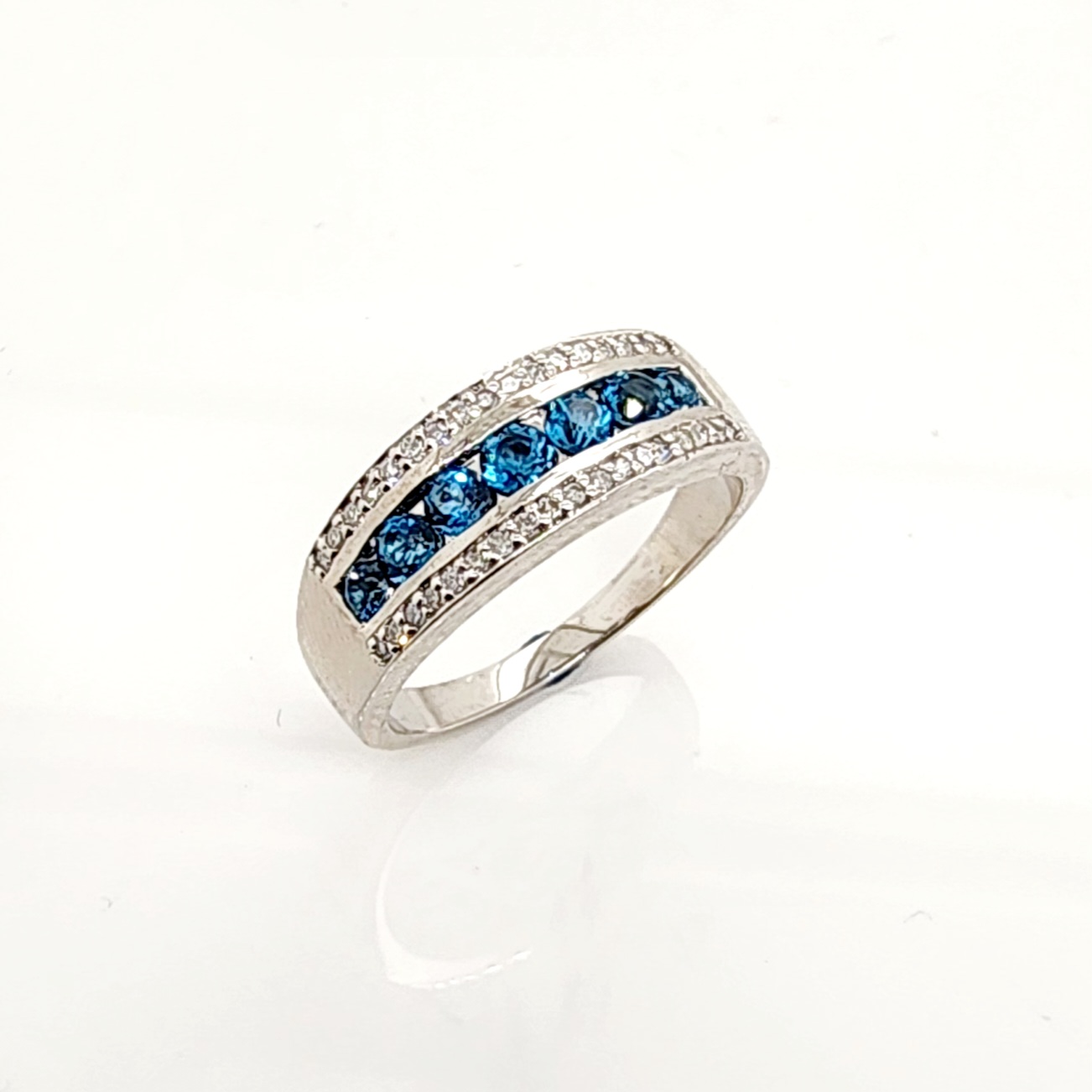 3 Row Ring with Blue Topaz & 0.17 Carat Diamond in 9ct White Gold Gold Rings 