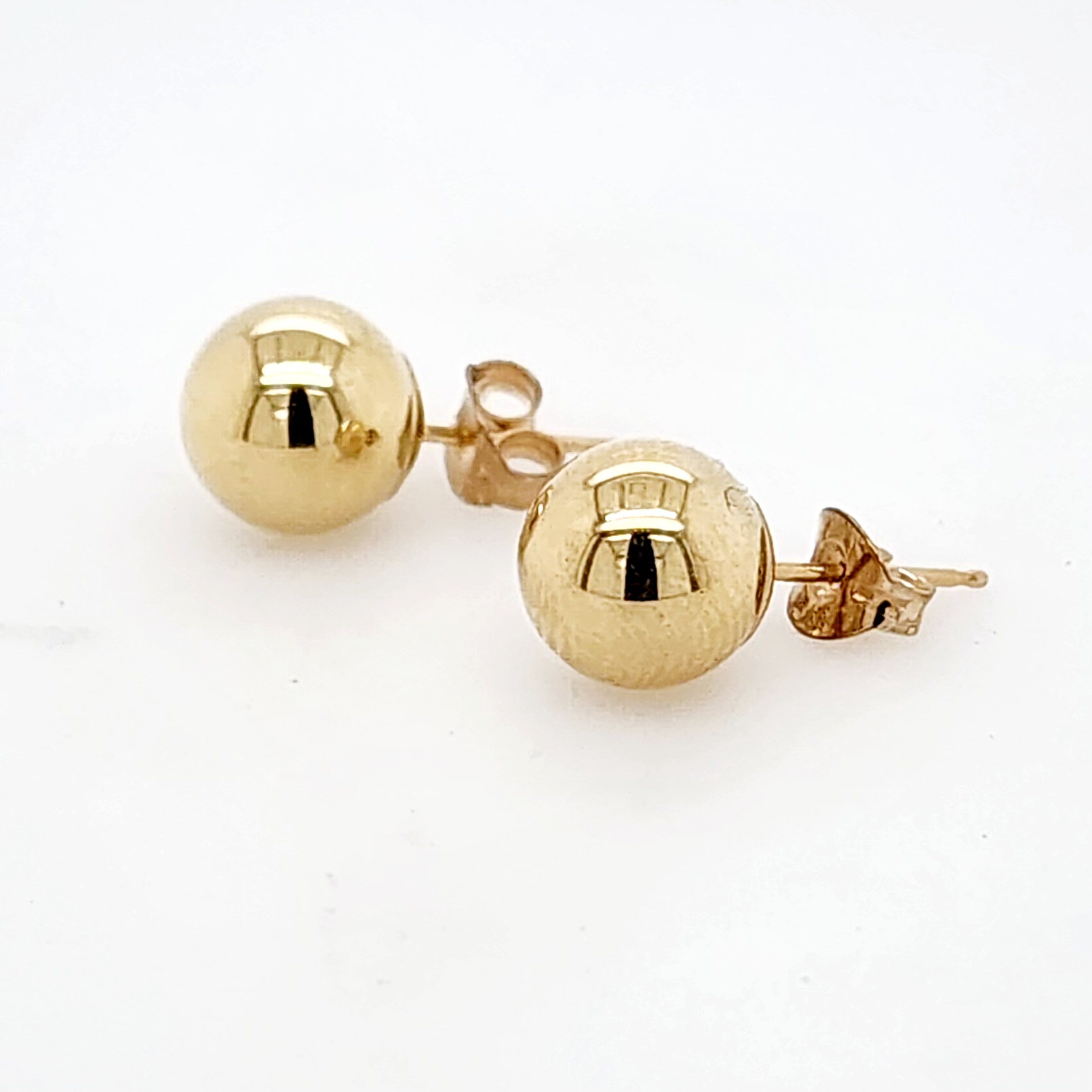 8mm Ball Stud Earrings in 9ct Yellow Gold Gold Earrings 