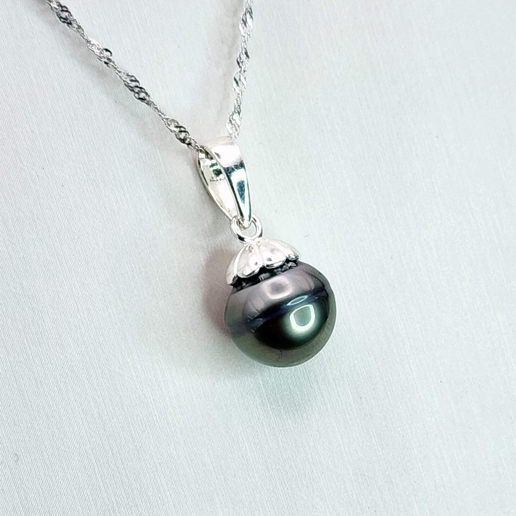Sterling Silver 11.5-12mm Round Tahitian Pearl Pendant with Sterling Silver 8mm Fluted Cap Pearl Jewellery, Sterling Silver Pearl Jewellery 