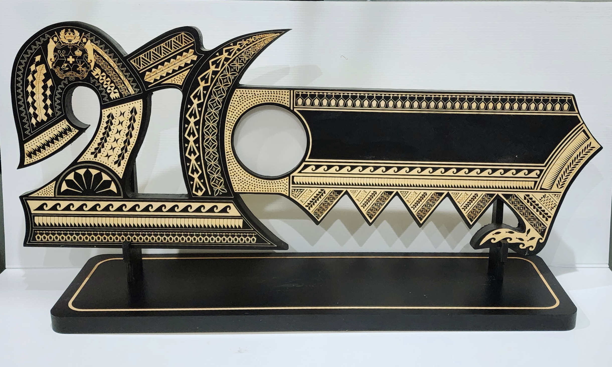 21st Wooden Key Black Shade Island Design On Stand With Tongan Sila 21st Keys 