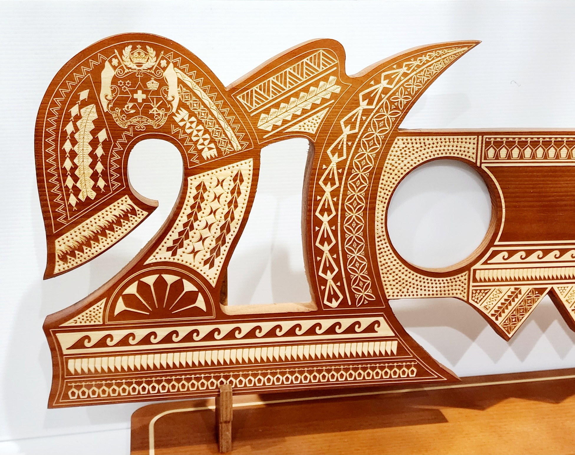 21st Wooden Key Brown Shade Island Design On Stand With Tongan Sila 21st Keys 21st Wooden Key Brown Shade Island Design On Stand With Tongan Sila 21st Keys