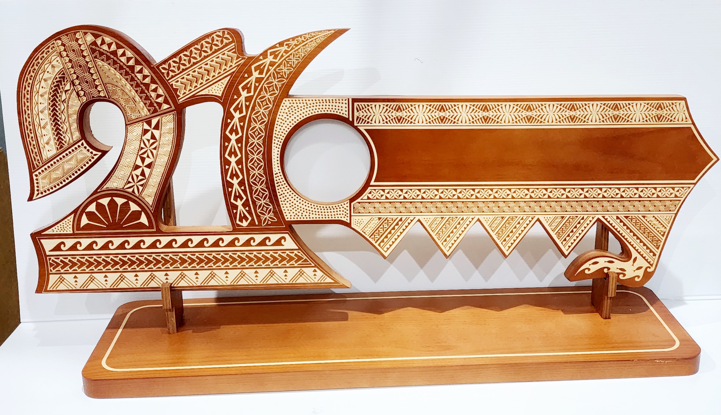 21st Wooden Key Brown Shade Island Design On Stand 21st Keys 