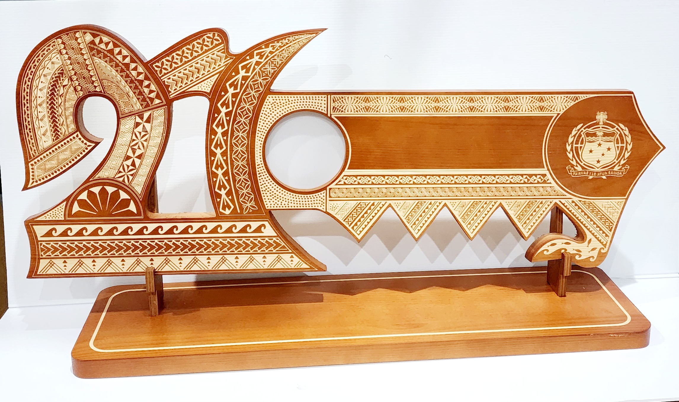 21st Wooden Key Brown Shade Island Design On Stand With Samoan Sila 21st Keys 