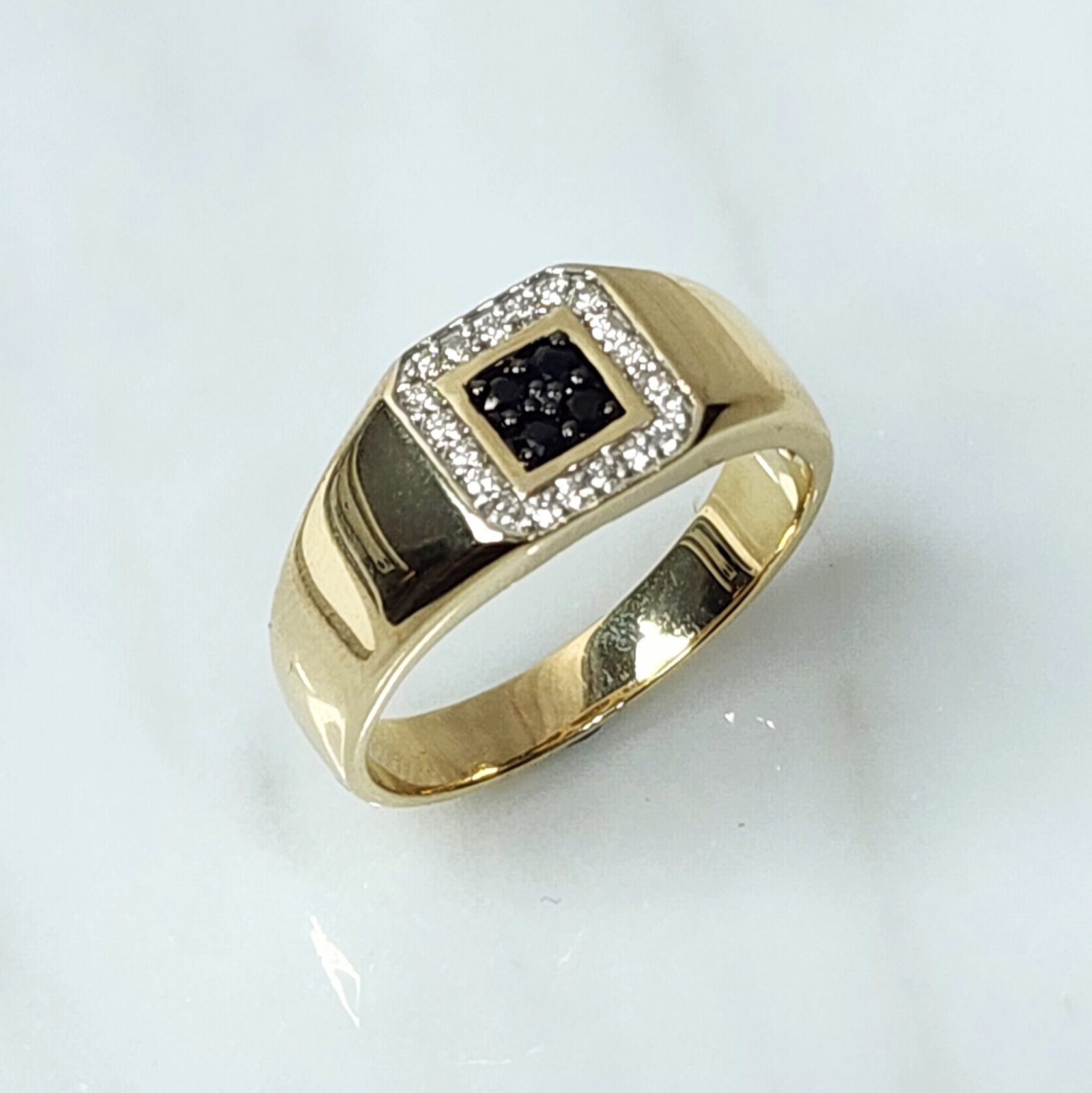 9ct Yellow Gold 0.25ct Diamond with Black Sapphire Gents Cluster Wedding / Dress Ring Gold Rings, Men's Gold Rings 