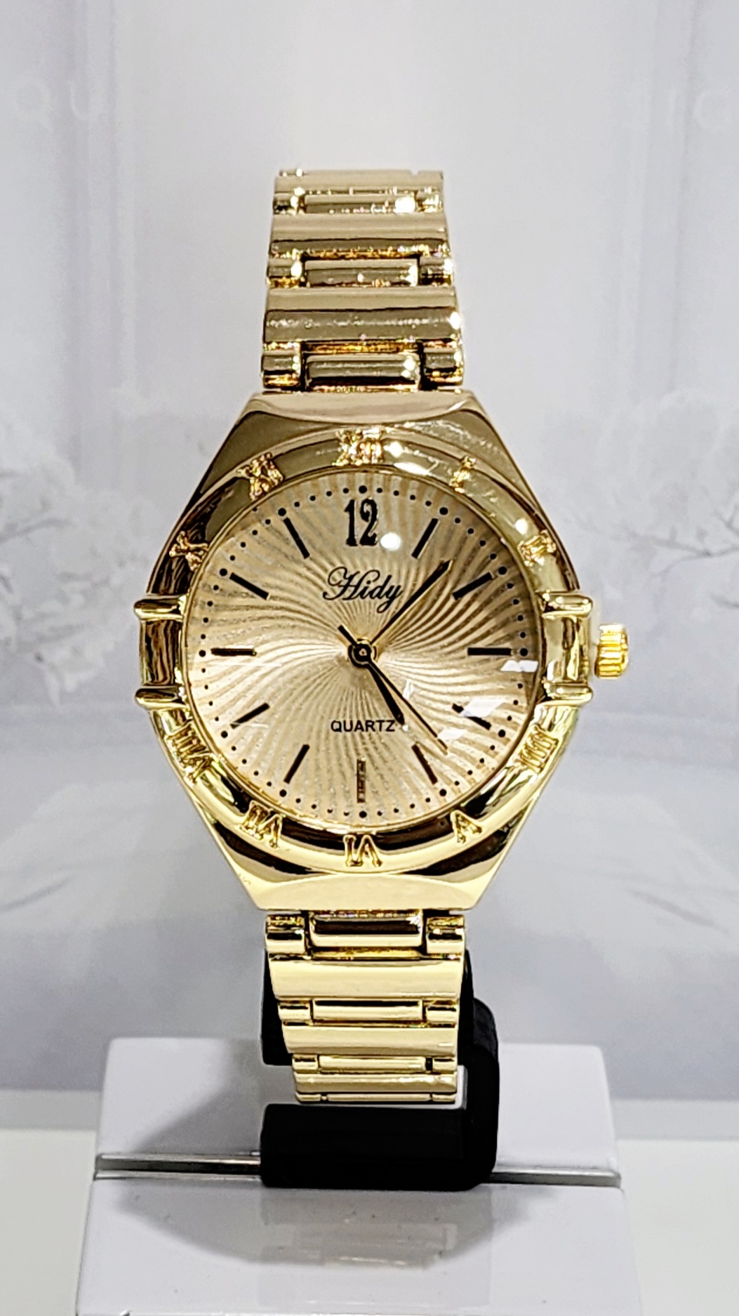 Ladies HIDY Fashion Dress Watch Gold Tone Case Gold Dial Watch - Design 2404 Dress Watches 