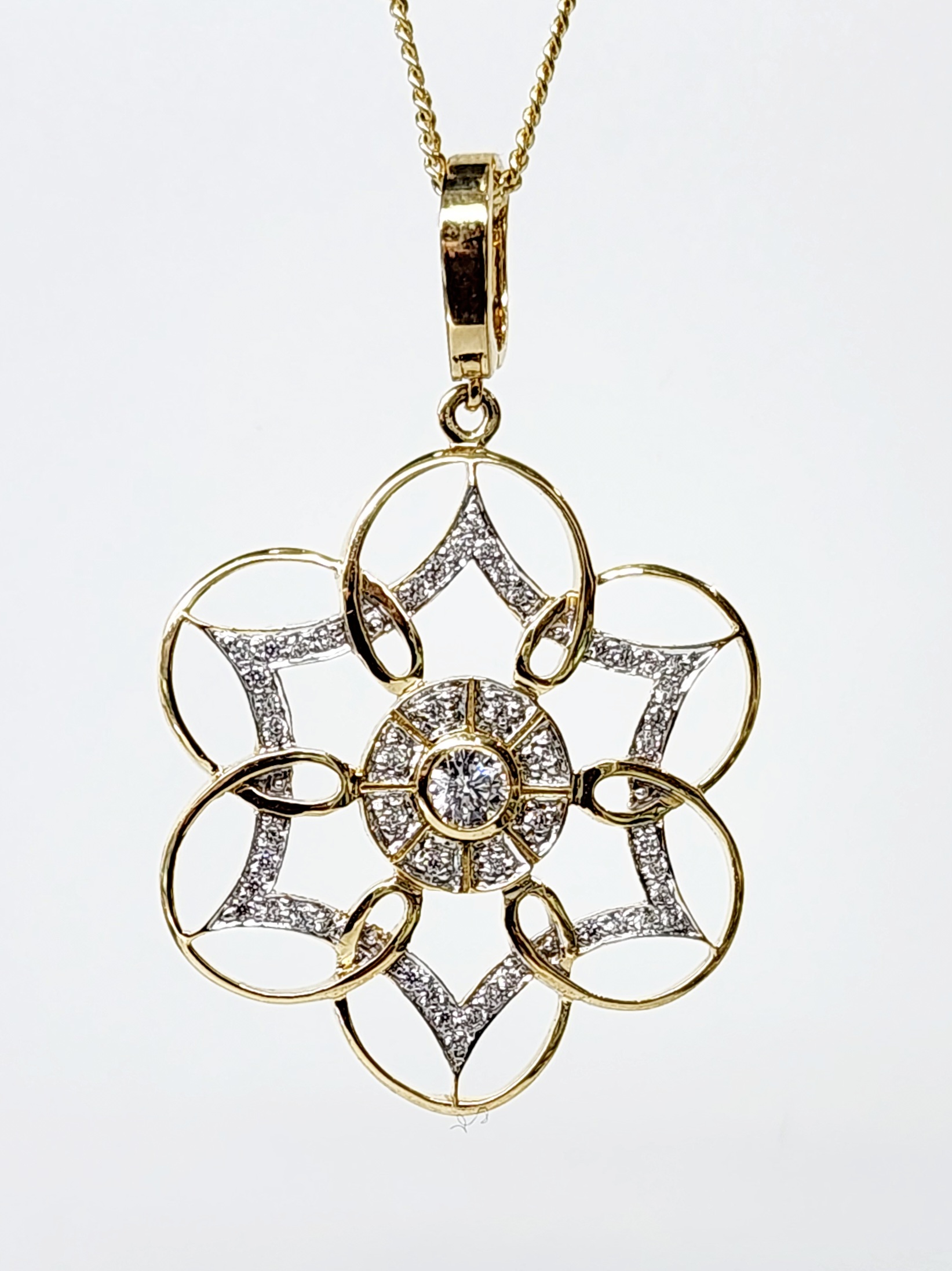 9ct Yellow Gold Cubic Zirconia Setting Round Pendant Gold Pendants 