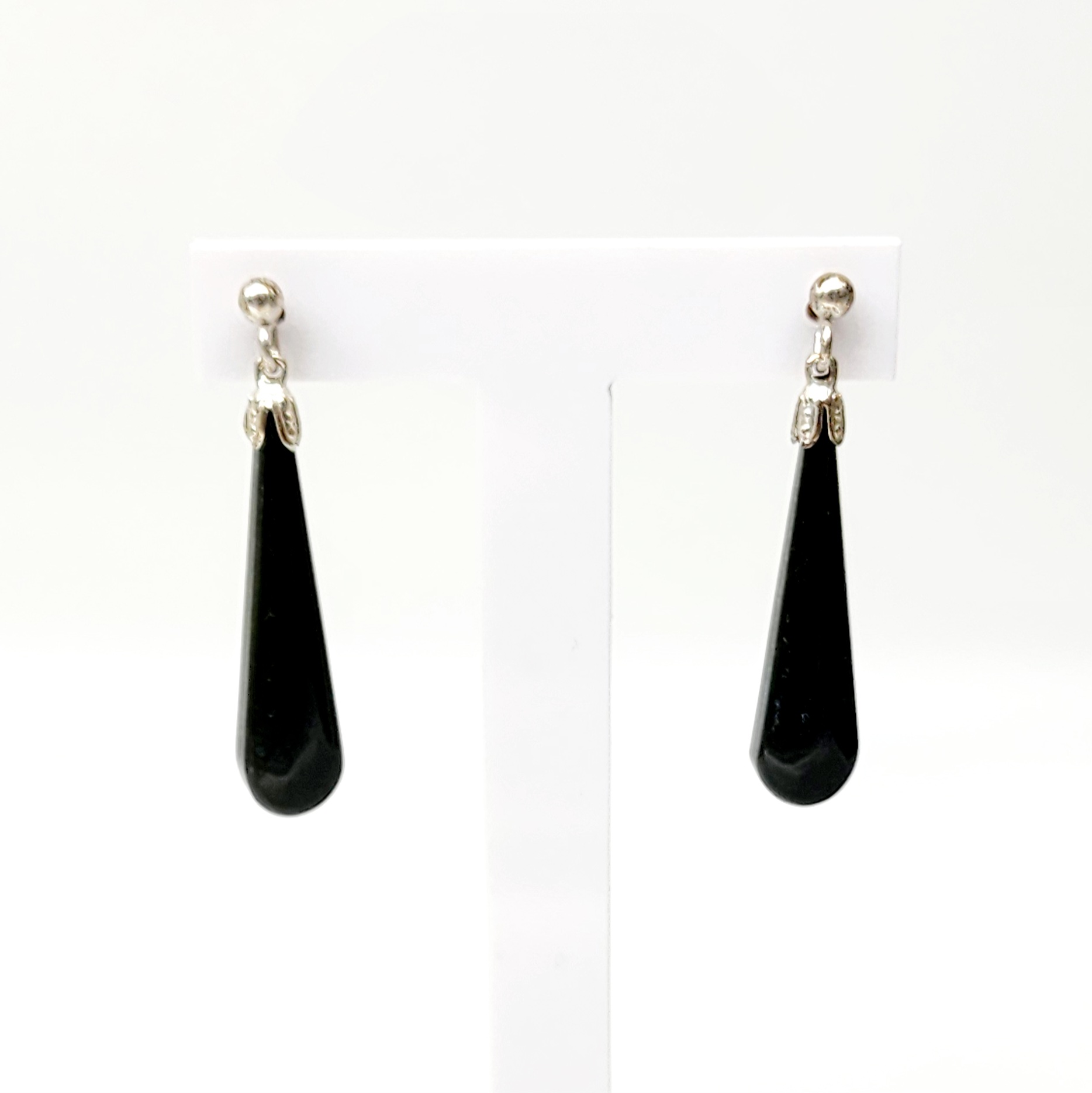 Drop-Shaped NZ Geeenstone Stud Earrings in Sterling Silver Cap Greenstone Jewellery 