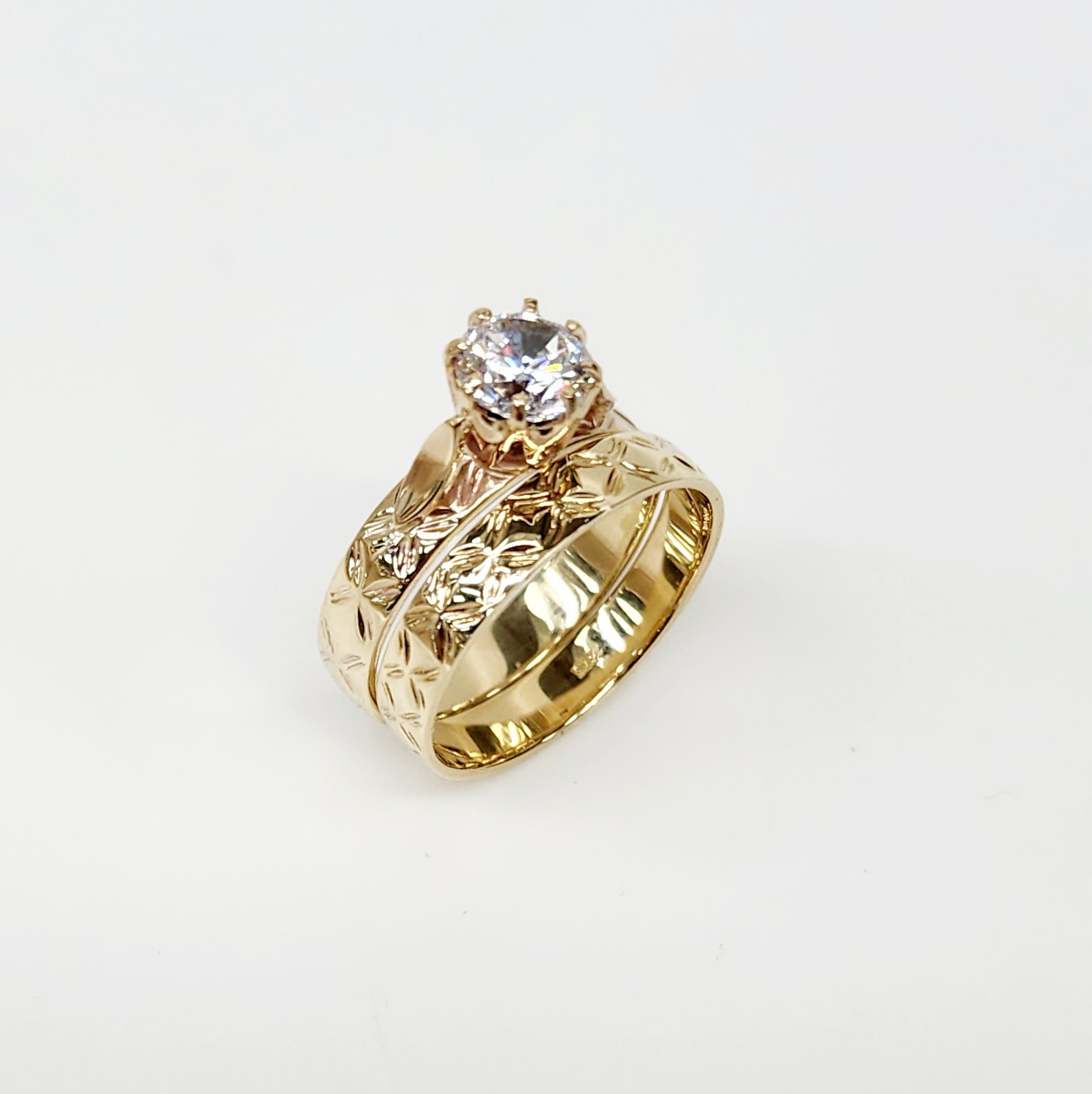 9ct Yellow Gold 2 Piece Wedding Set with Polynesian Design and Cubic Zirconia Setting Gold Rings 