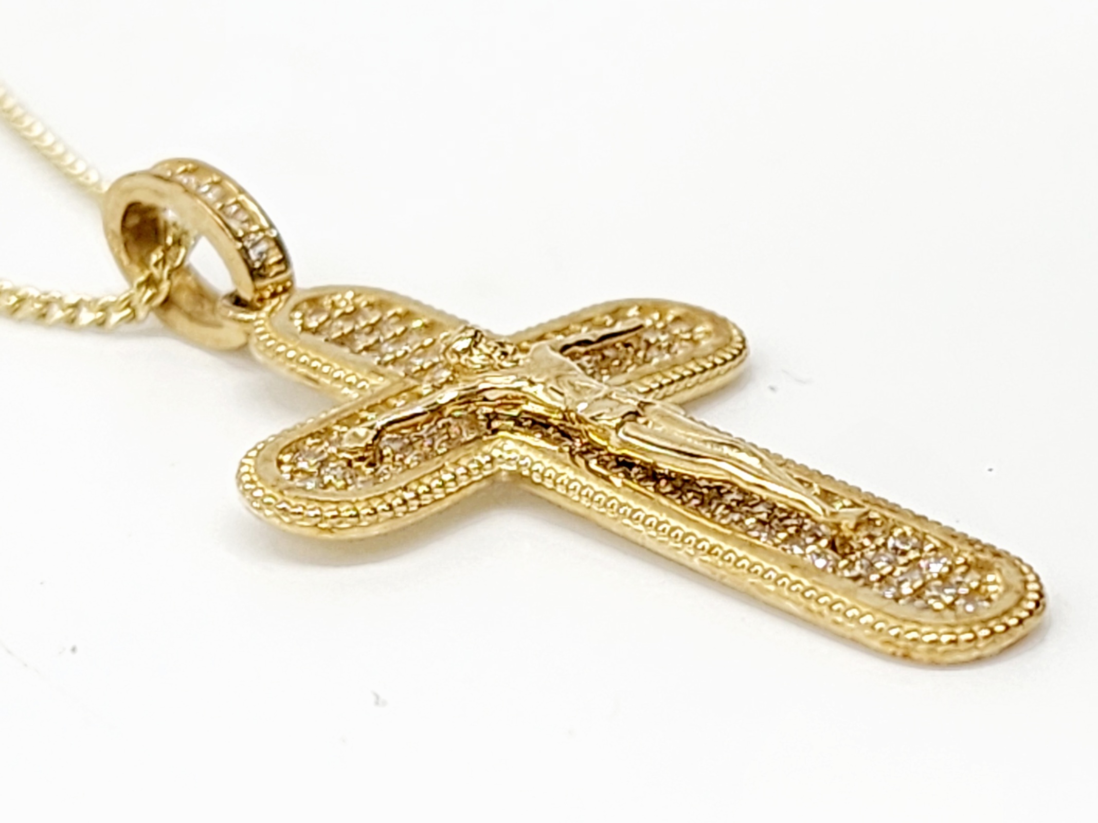 9ct Yellow Gold Crucifix Iced Out Cross Pendant with Cubic Zirconia CASIO 9ct Yellow Gold Crucifix Iced Out Cross Pendant with Cubic Zirconia CASIO