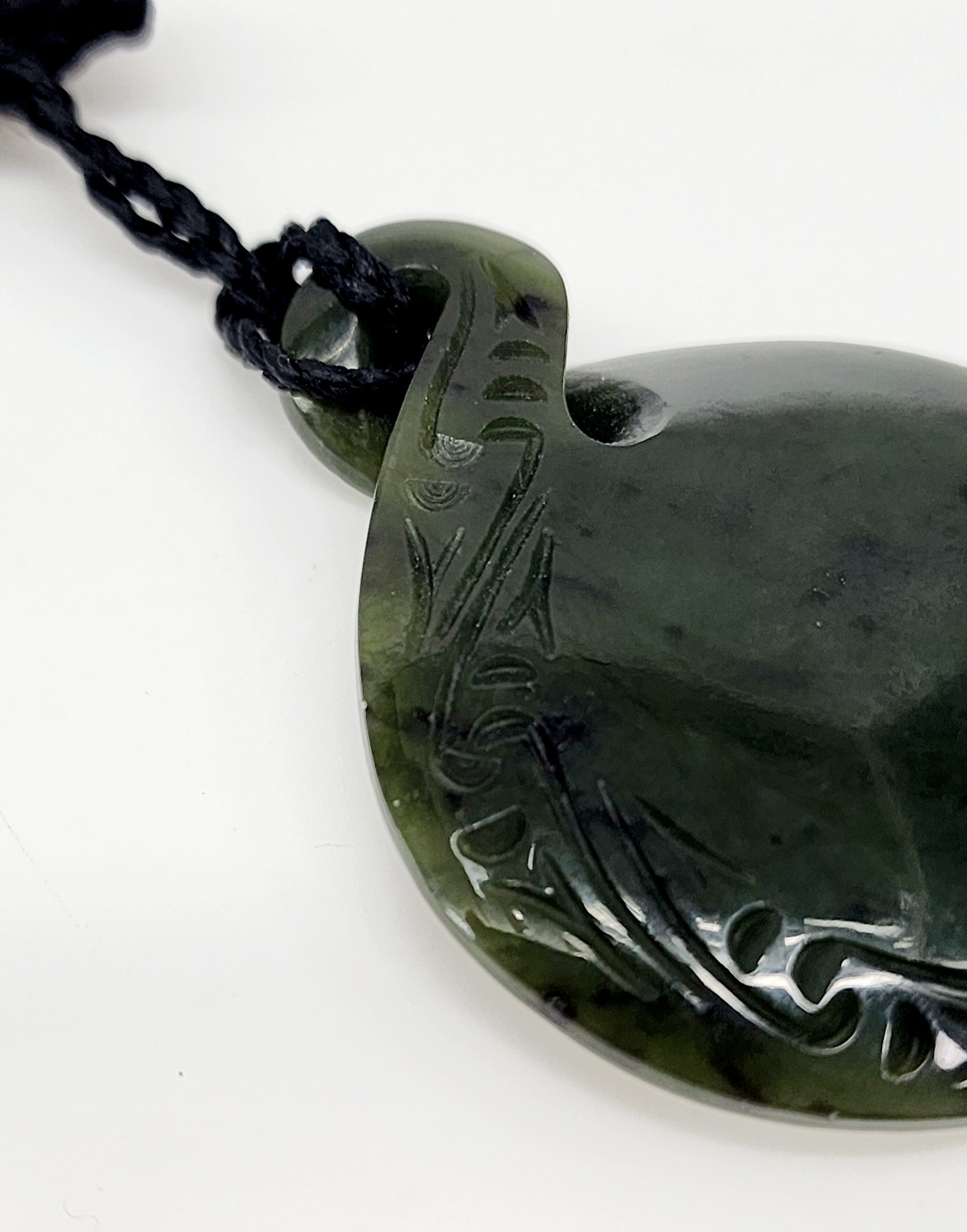 New Zealand Engraved Single Twist Greenstone Necklace 9ct Gold Ring, Gold Jewellery, Gold Rings New Zealand Engraved Single Twist Greenstone Necklace 9ct Gold Ring, Gold Jewellery, Gold Rings