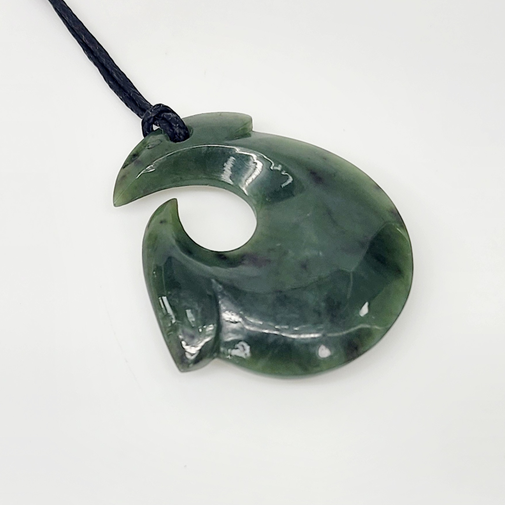 New Zealand Greenstone Hei Matau / Fish Hook Necklace 9ct Gold Ring, Gold Jewellery, Gold Rings New Zealand Greenstone Hei Matau / Fish Hook Necklace 9ct Gold Ring, Gold Jewellery, Gold Rings