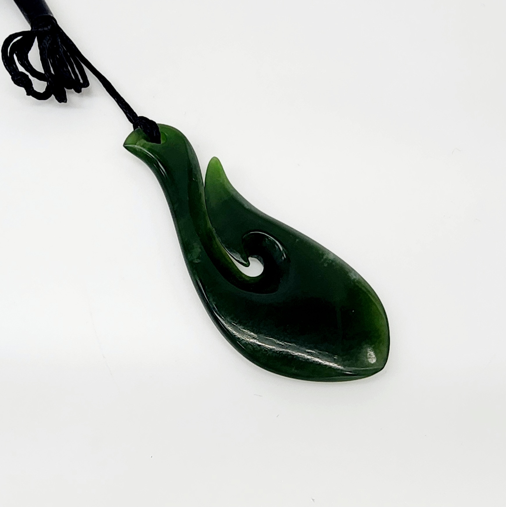 New Zealand Fish Hook Greenstone Necklace 9ct Gold Ring, Gold Jewellery, Gold Rings 