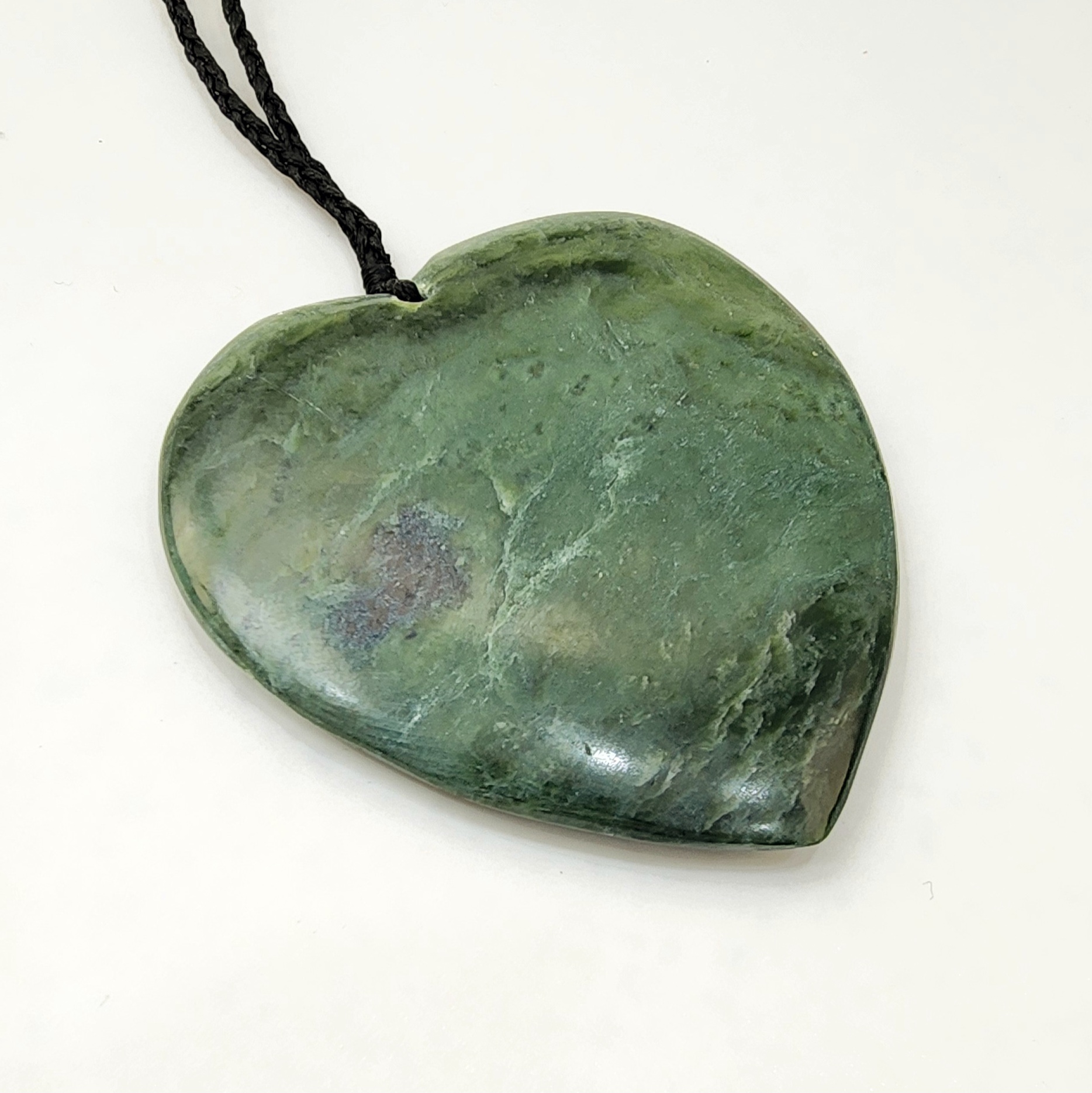 New Zealand Greenstone Polished Heart Necklace Greenstone?Jewellery 