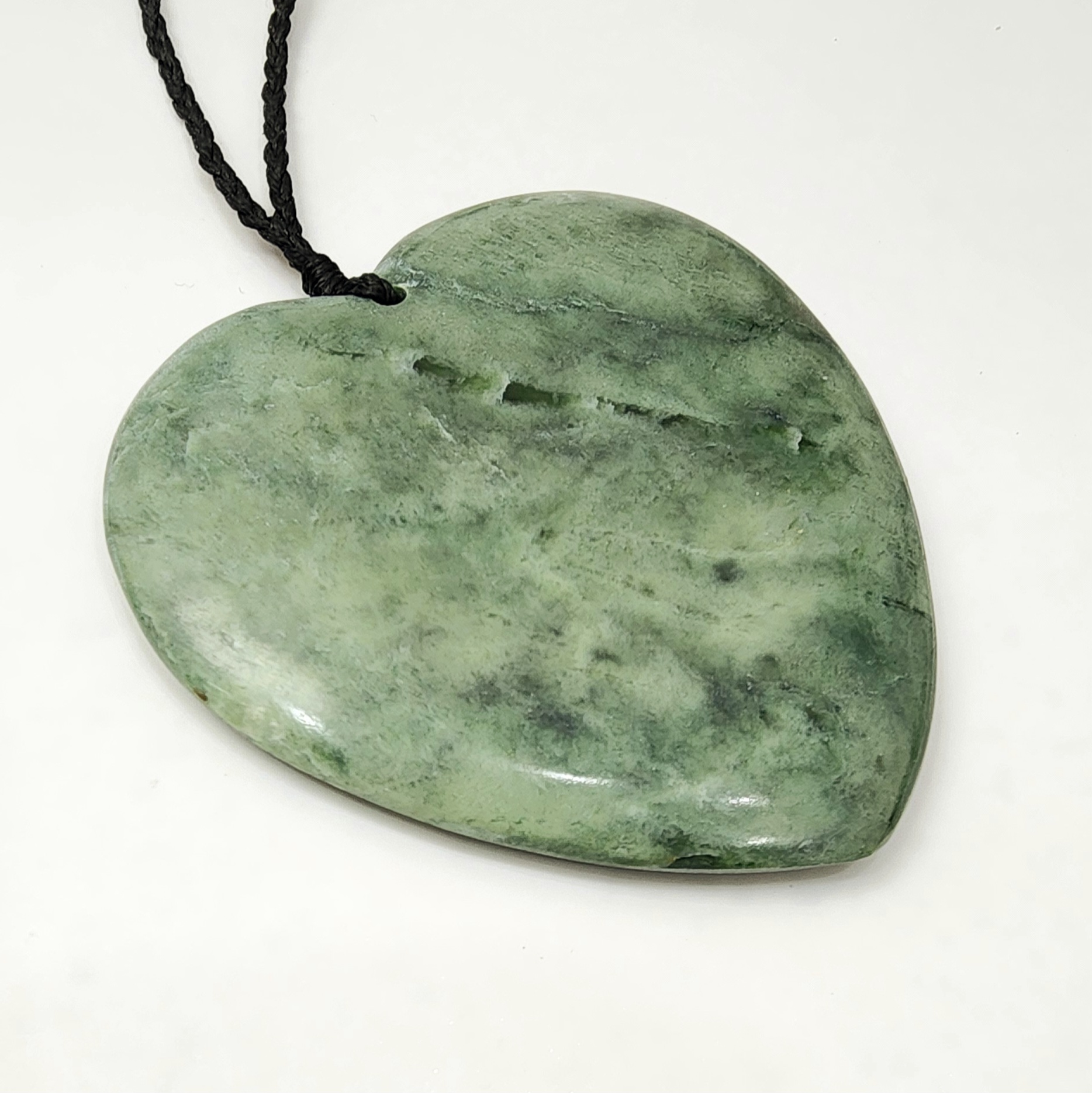 New Zealand Greenstone Polished Heart Necklace Greenstone?Jewellery 