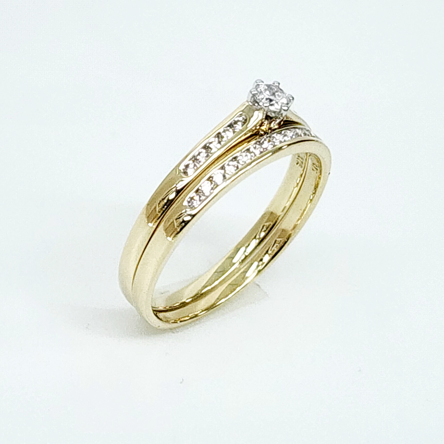 9ct Yellow Gold Ladies 2 Piece Cubic Ziconia Bridal / Wedding Set 9ct Gold Ring, Gold Jewellery, Gold Rings 9ct Yellow Gold Ladies 2 Piece Cubic Ziconia Bridal / Wedding Set 9ct Gold Ring, Gold Jewellery, Gold Rings