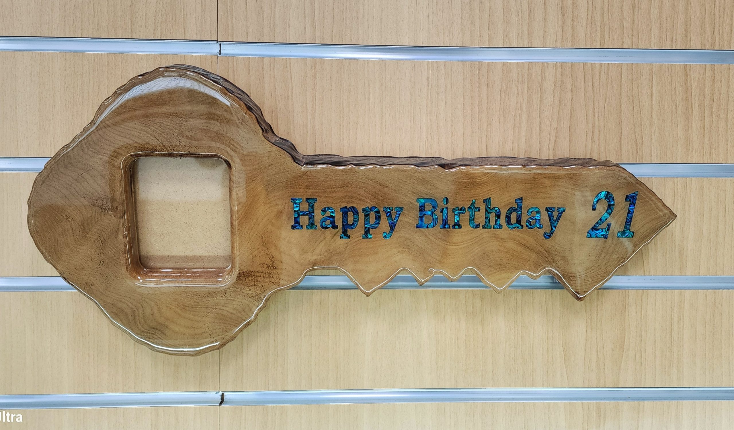 New Zealand Swamp Kauri 21st Wooden Key with Photo Insert - KW2506 21st Keys 