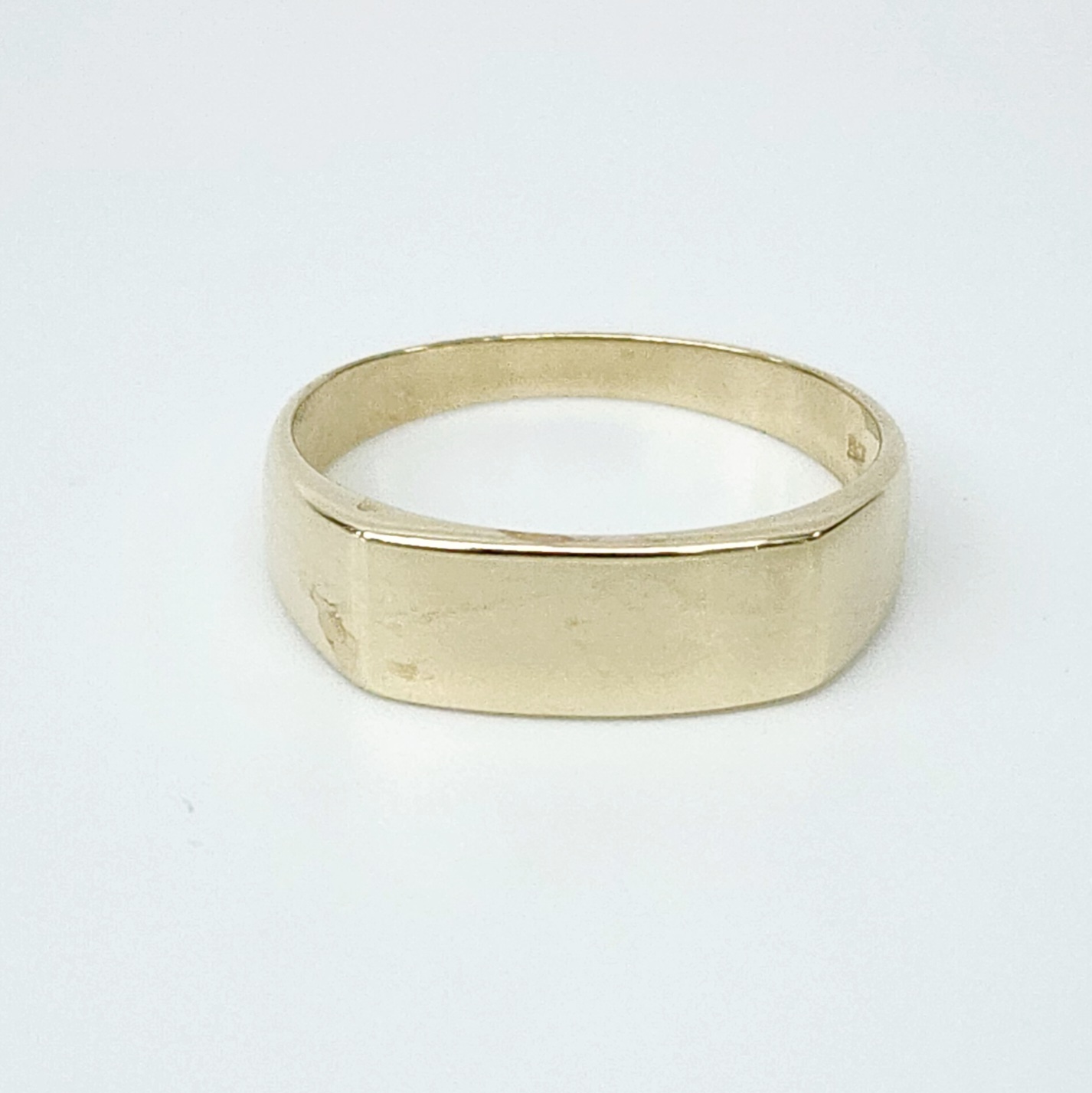 9ct Yellow Gold Curved Rectangle Signet Wedding / Dress Ring - D6598MOD9Y Gold Earrings 