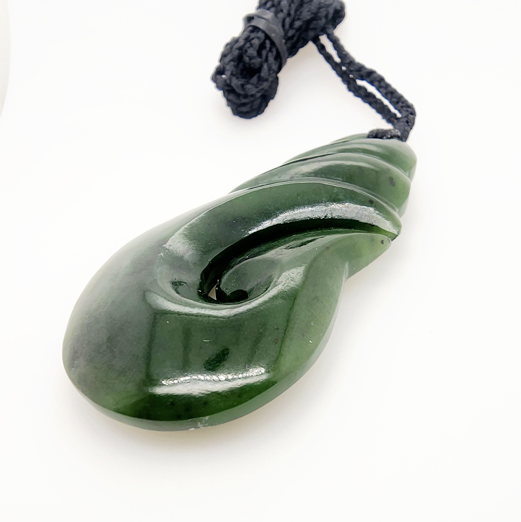 New Zealand Pounamu Large Hook with Braided Cord Necklace - JJH65.85 Greenstone?Jewellery New Zealand Pounamu Large Hook with Braided Cord Necklace - JJH65.85 Greenstone?Jewellery