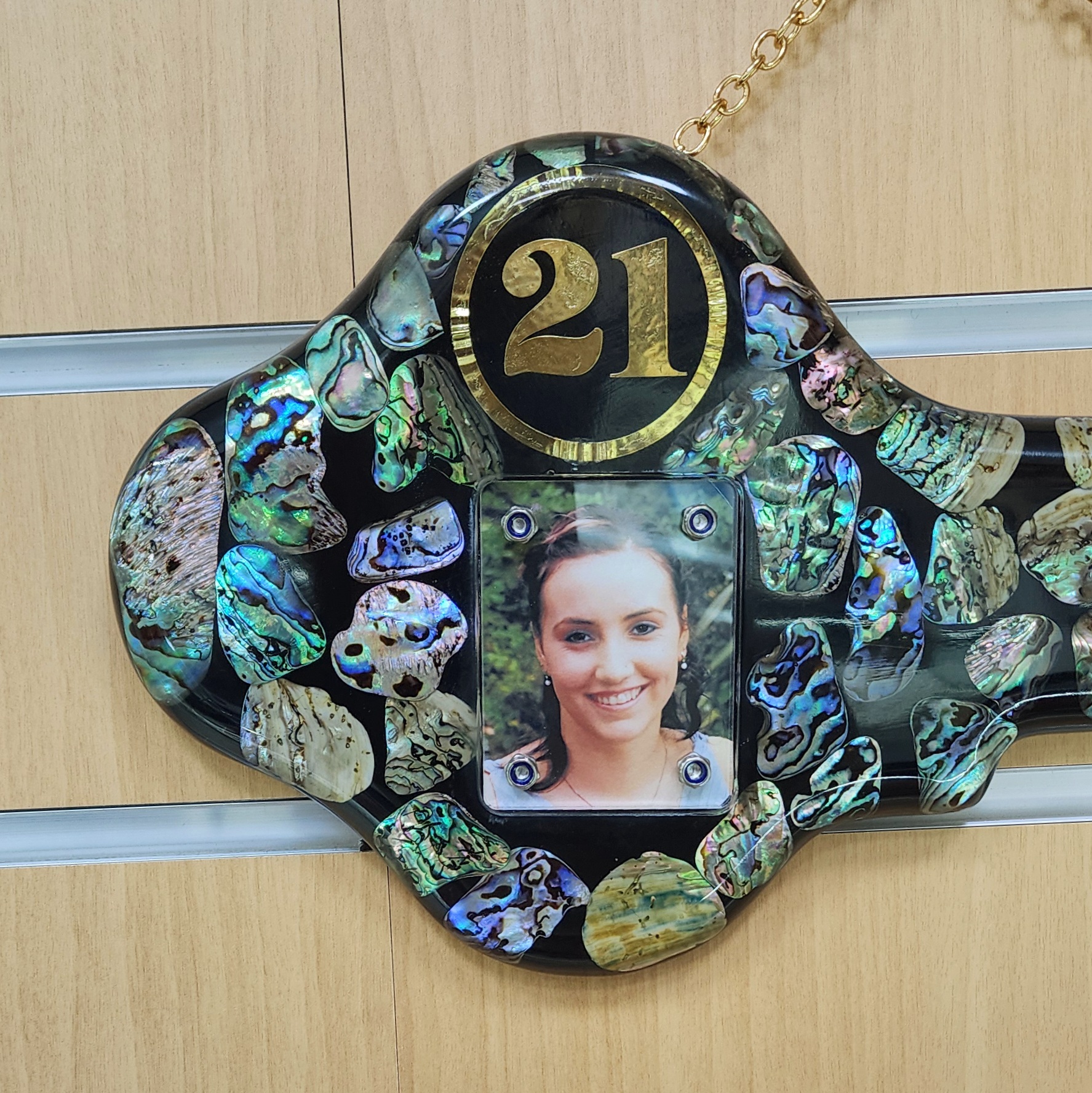 NZ Paua Shell 21st Key with Photo Slot & “Happy Birthday” - Design PAUA2404 Greenstone?Jewellery NZ Paua Shell 21st Key with Photo Slot & “Happy Birthday” - Design PAUA2404 Greenstone?Jewellery