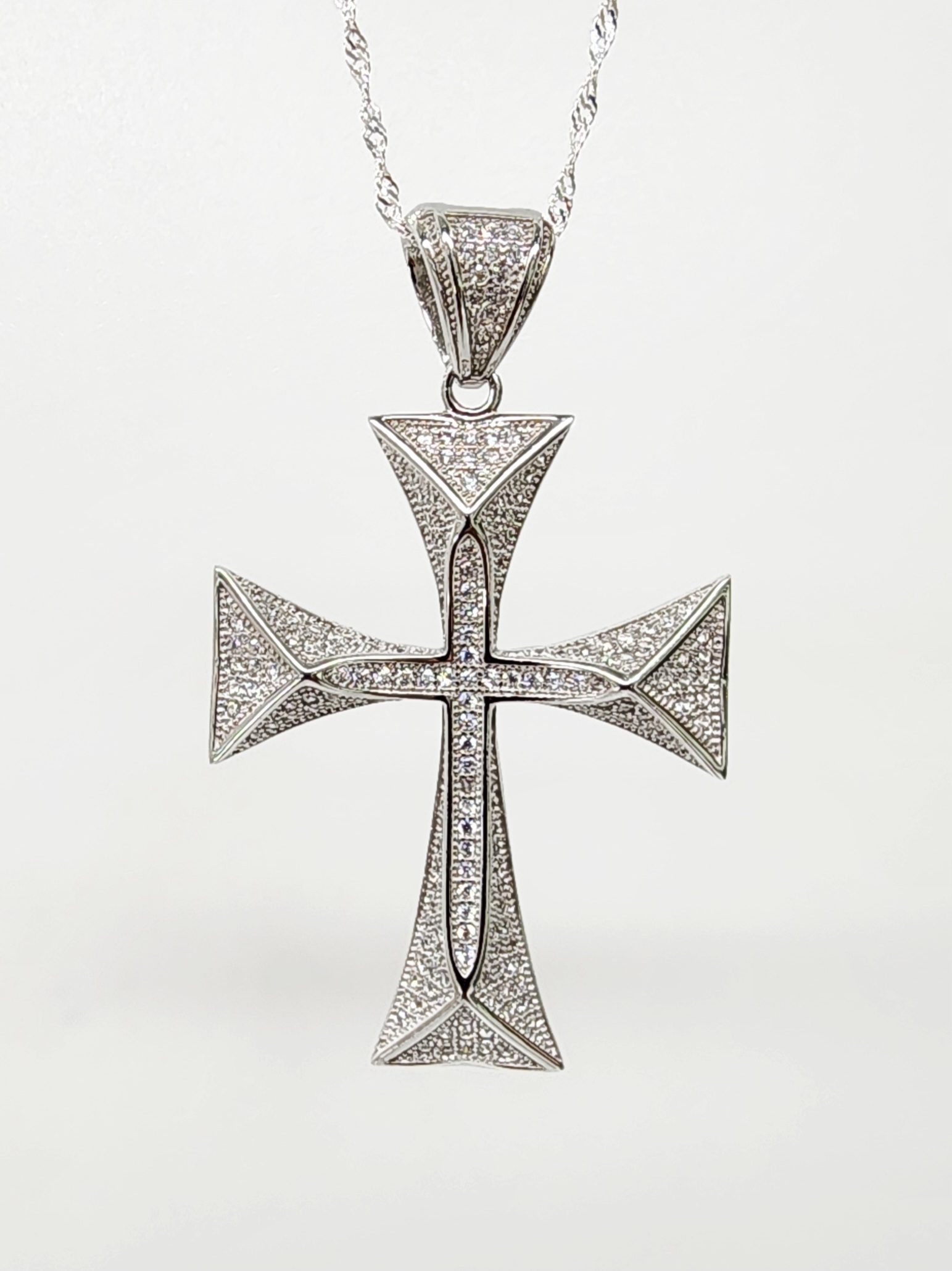 Sterling Silver Large Full Cubic Zirconia Set Cross Pendant - P00942 Seiko 