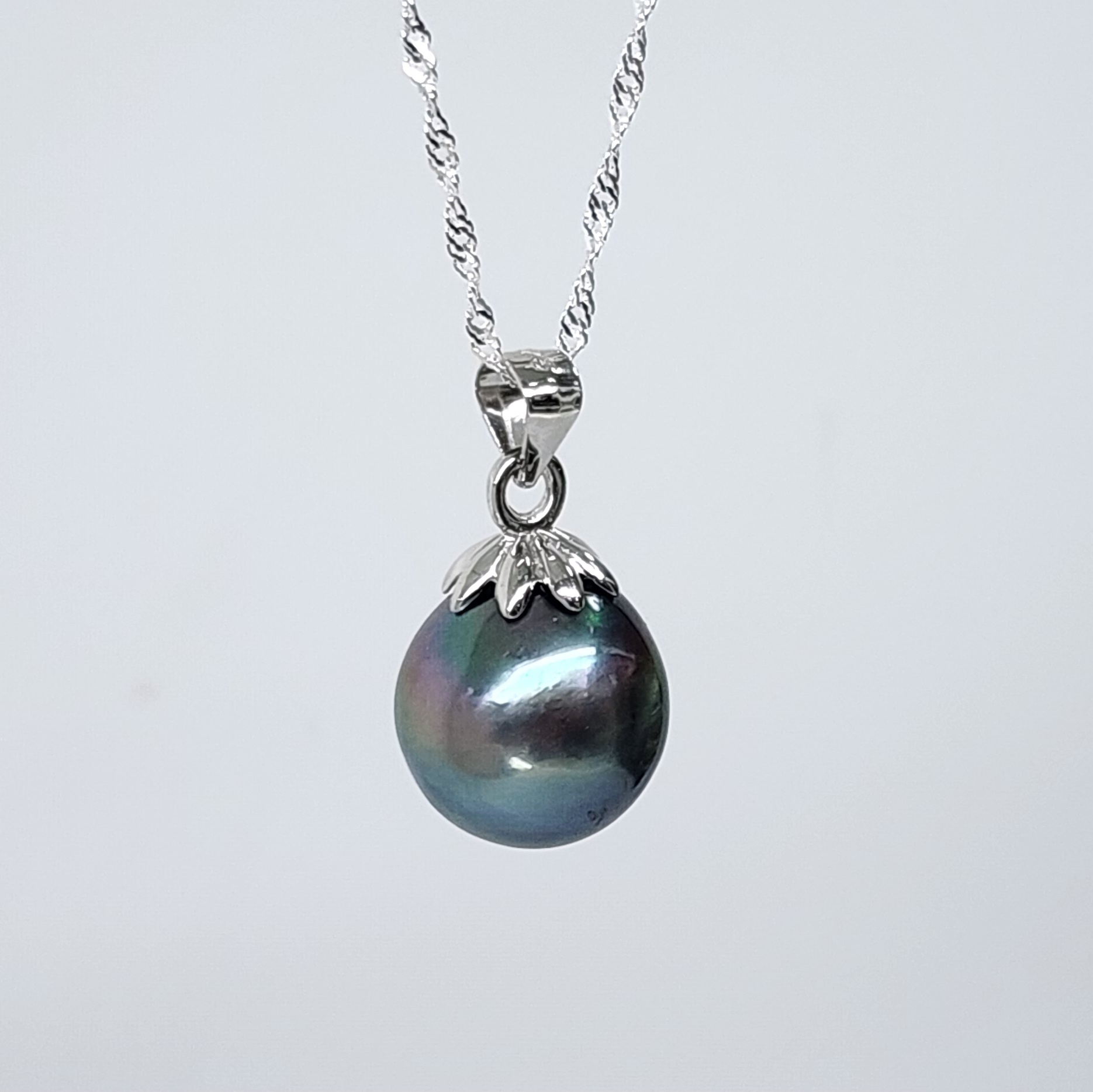 Sterling Silver 12-13mm Round Tahitian Green/Black Pearl Pendant with Sterling Silver Cap - SSTD02 Greenstone?Jewellery 