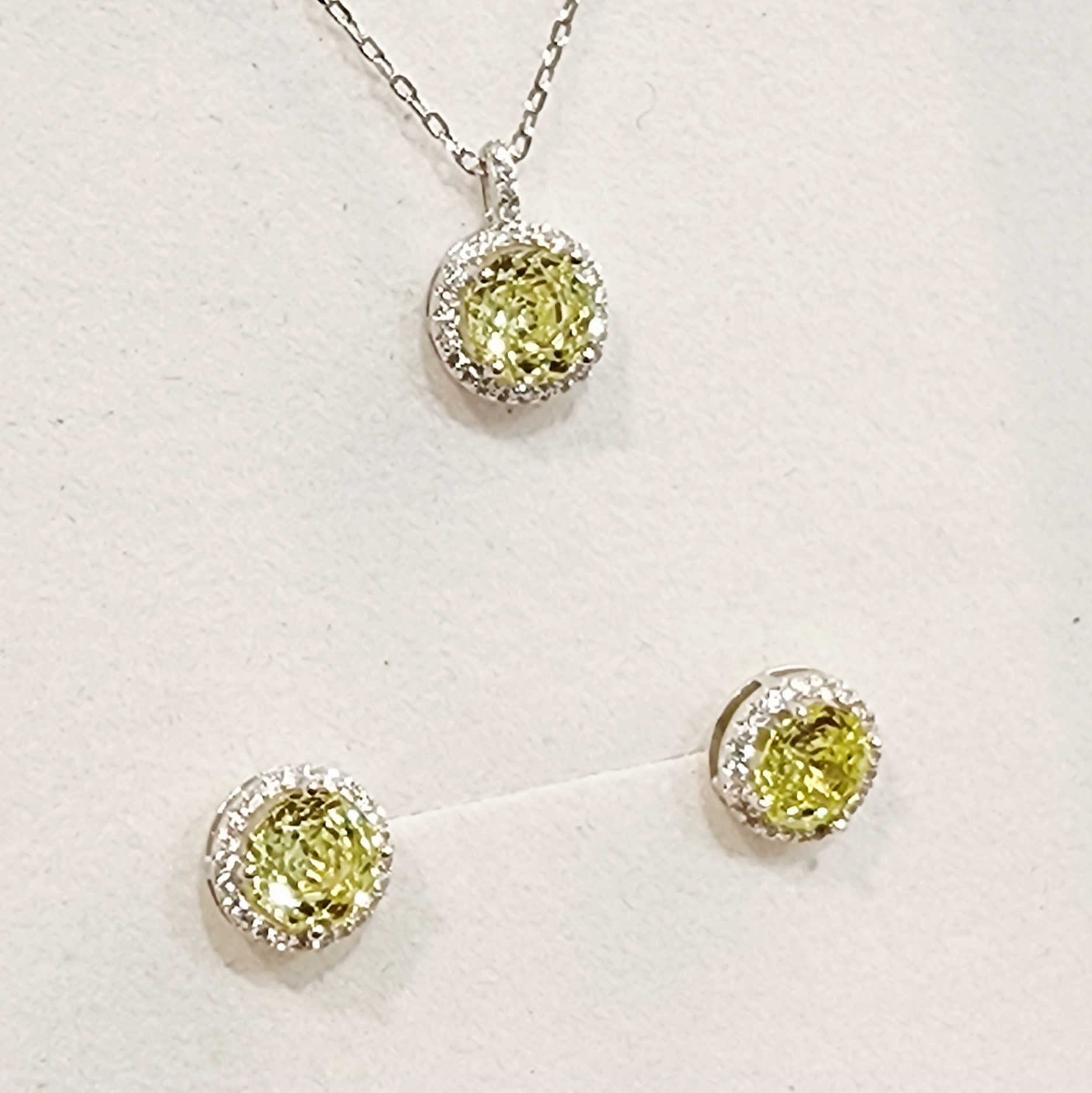 Sterling Silver Halo Setting Pendant & Stud Earrings Set with Cubic Zirconia Setting - SSPESET03 Greenstone?Jewellery 