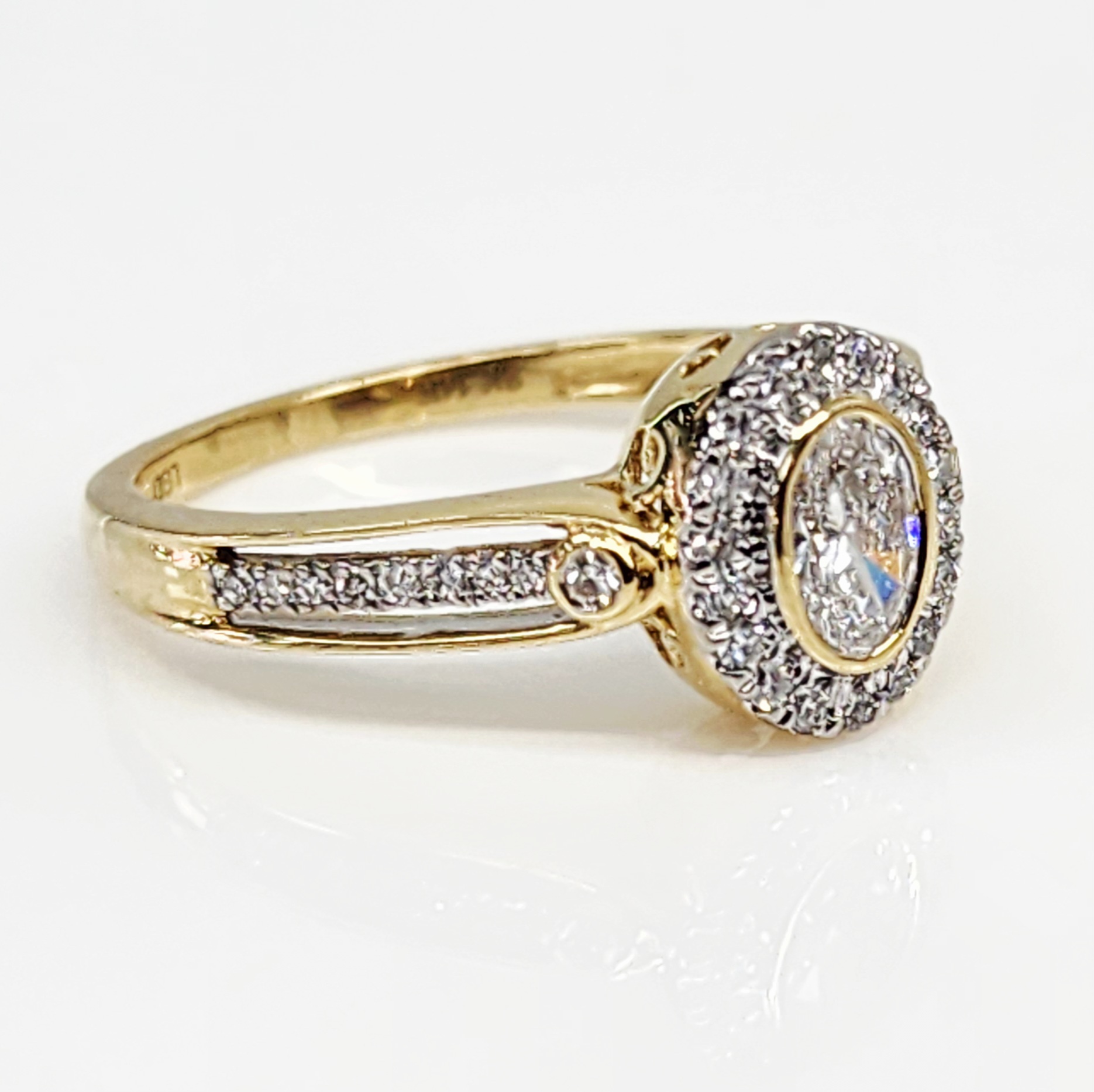 14ct Yellow Gold Lab Grown Diamond Engagement Ring 0.50ct TDW EF/VS – Oval Cut with Halo - LGR44068 Gold Earrings 14ct Yellow Gold Lab Grown Diamond Engagement Ring 0.50ct TDW EF/VS – Oval Cut with Halo - LGR44068 Gold Earrings