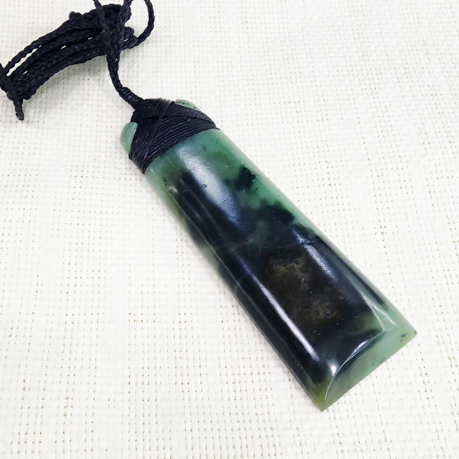 New Zealand Pounamu Classic Bounded Toki Necklace - DWDTOKI2 Greenstone?Jewellery 