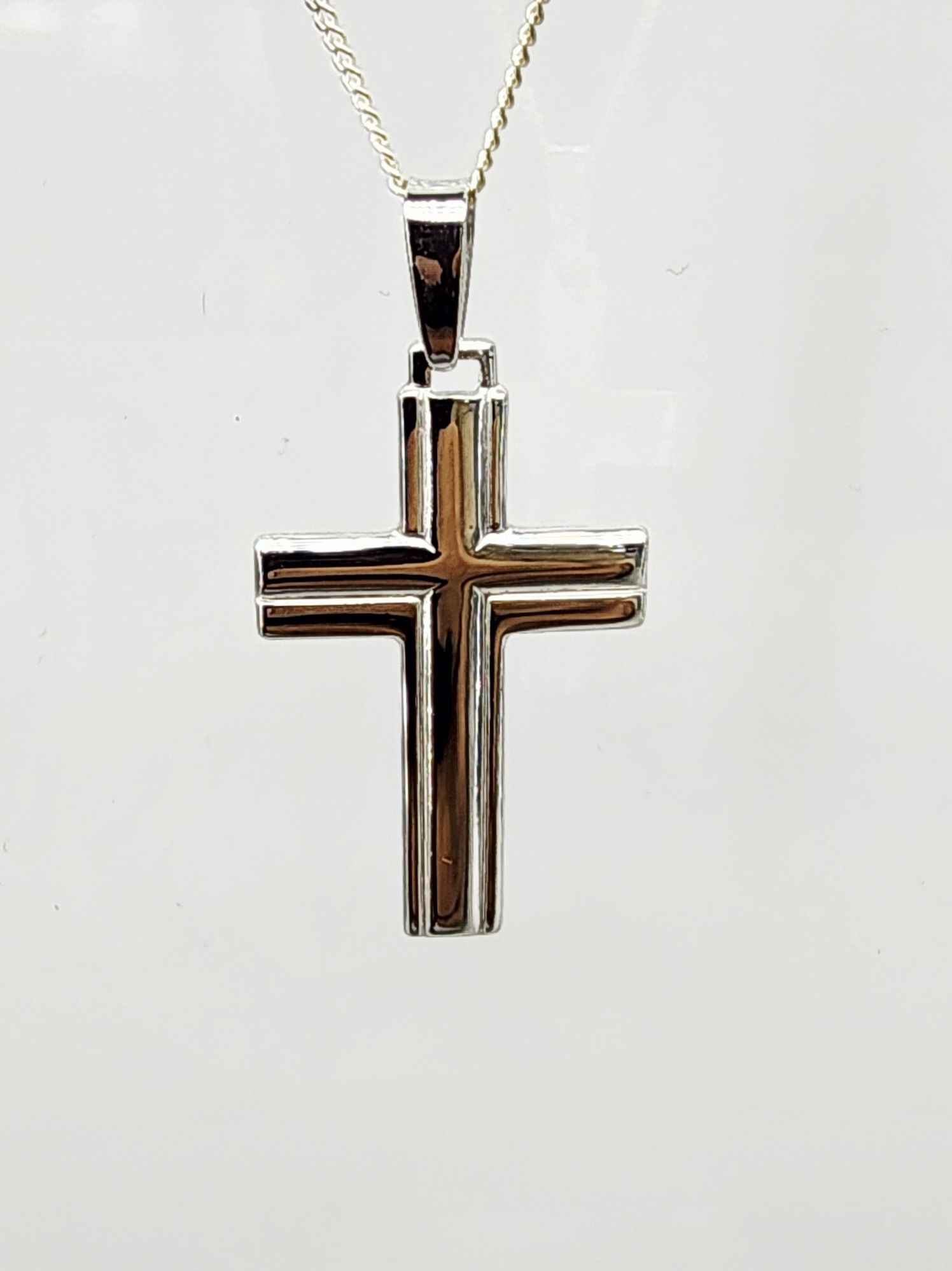 Sterling Silver High Polished Cross Pendant with Complimentary Chain - S105314P/6 Sterling Silver Pendants 