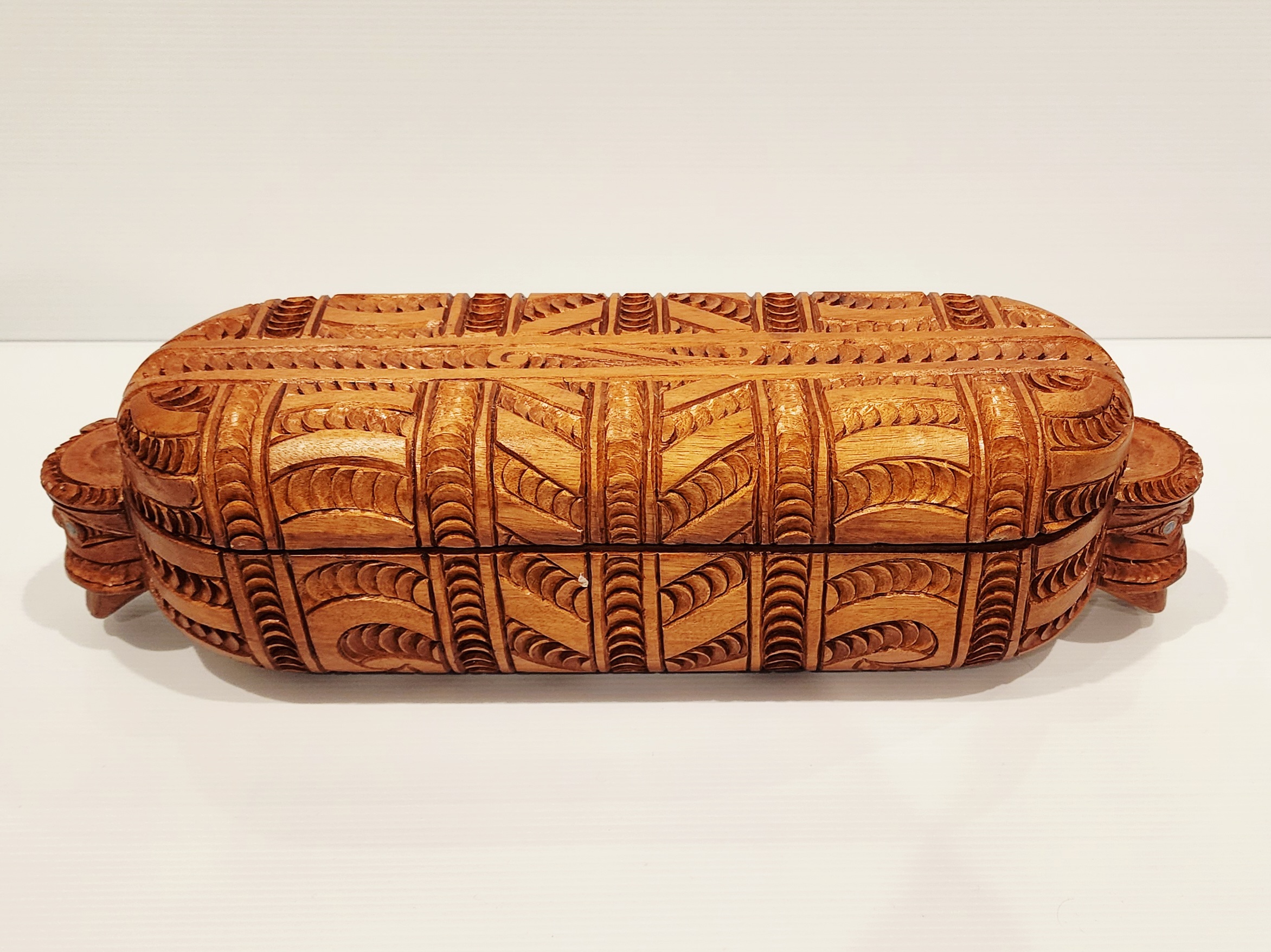 Wooden Hand Carved Haehae Wakahuia Treasure Box - WA037  