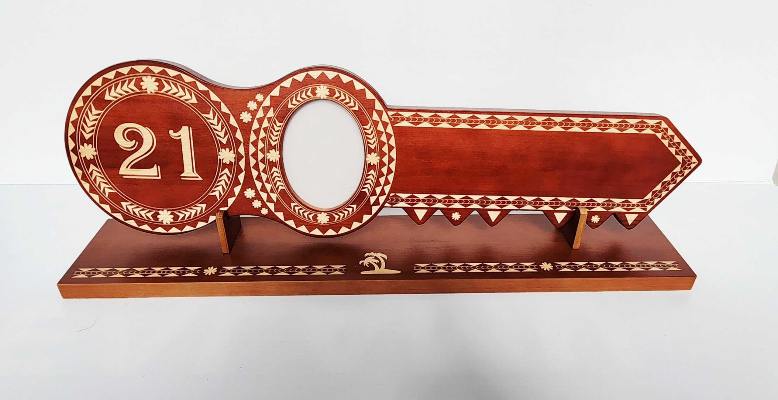 Island Design Wooden Birthday Key with "21" Laser Engraved – SJ2511DB 21st Keys Island Design Wooden Birthday Key with "21" Laser Engraved – SJ2511DB 21st Keys