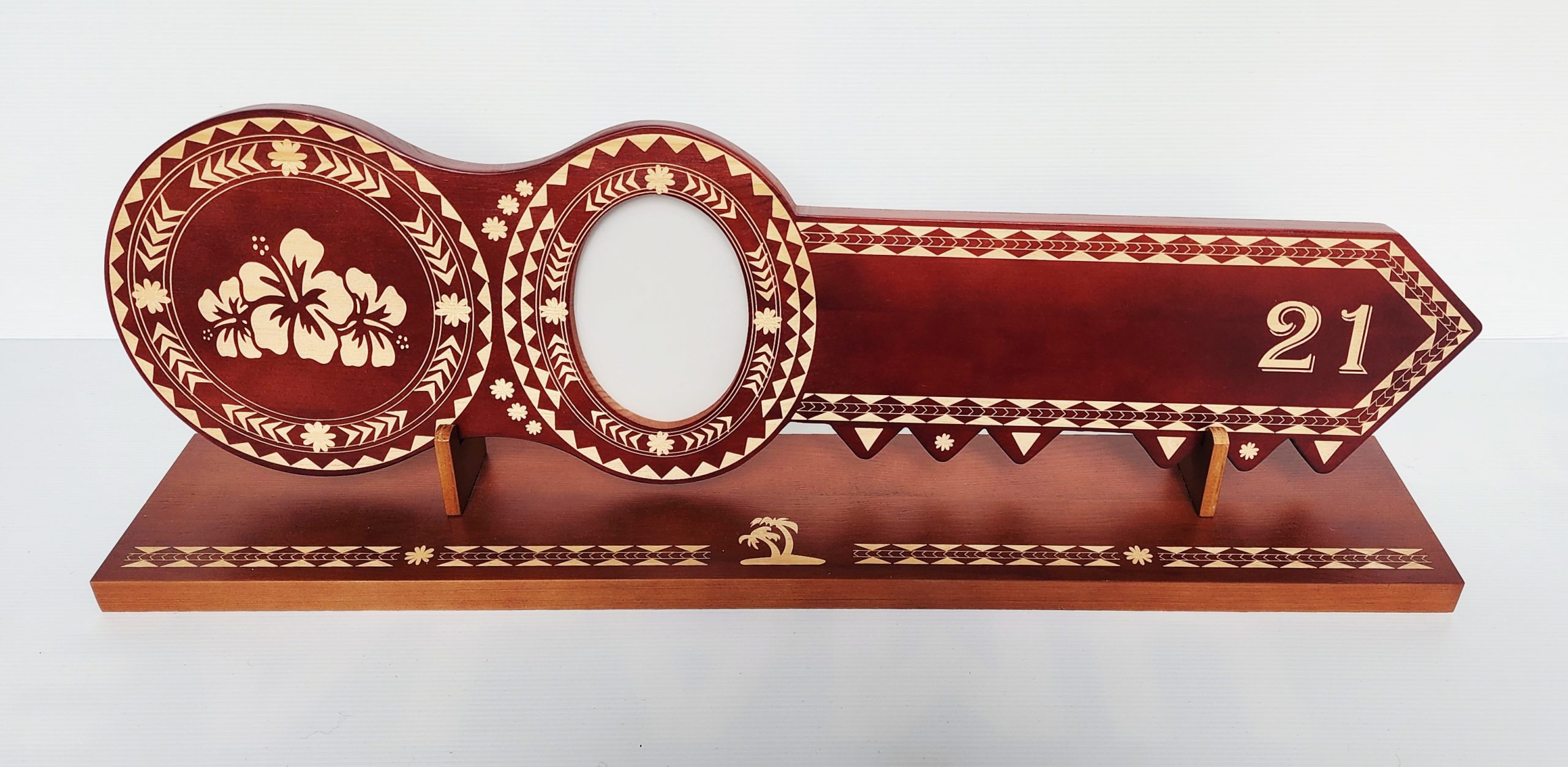 Island Design Wooden Birthday Key with Three Hibiscus Flowers & "21" Laser Engraved – SJ2510DB 21st Keys Island Design Wooden Birthday Key with Three Hibiscus Flowers & "21" Laser Engraved – SJ2510DB 21st Keys