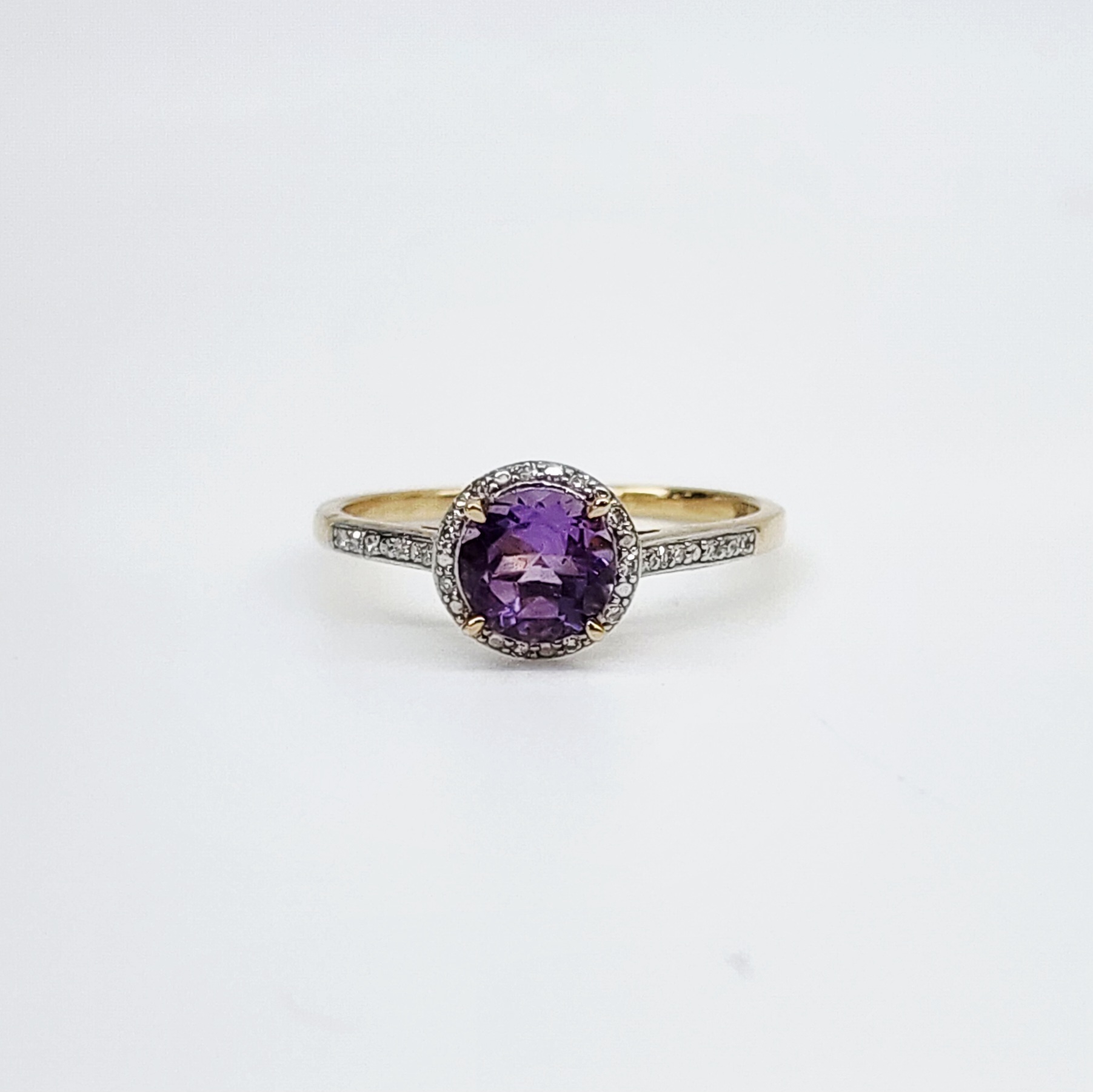 9ct Yellow Gold Amethyst & Diamond Halo Ring TDW 0.064ct - 5RG1020 Seiko 9ct Yellow Gold Amethyst & Diamond Halo Ring TDW 0.064ct - 5RG1020 Seiko
