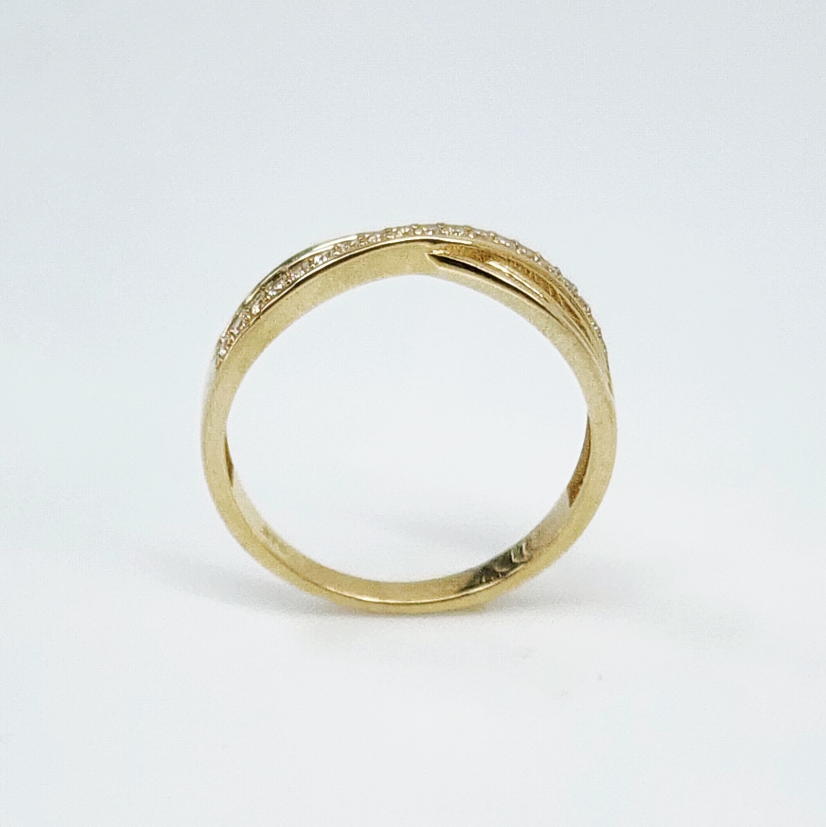 9ct Yellow Gold CZ Crossover Ring with Individual 4-Claw Settings - 5R0002 Seiko 9ct Yellow Gold CZ Crossover Ring with Individual 4-Claw Settings - 5R0002 Seiko