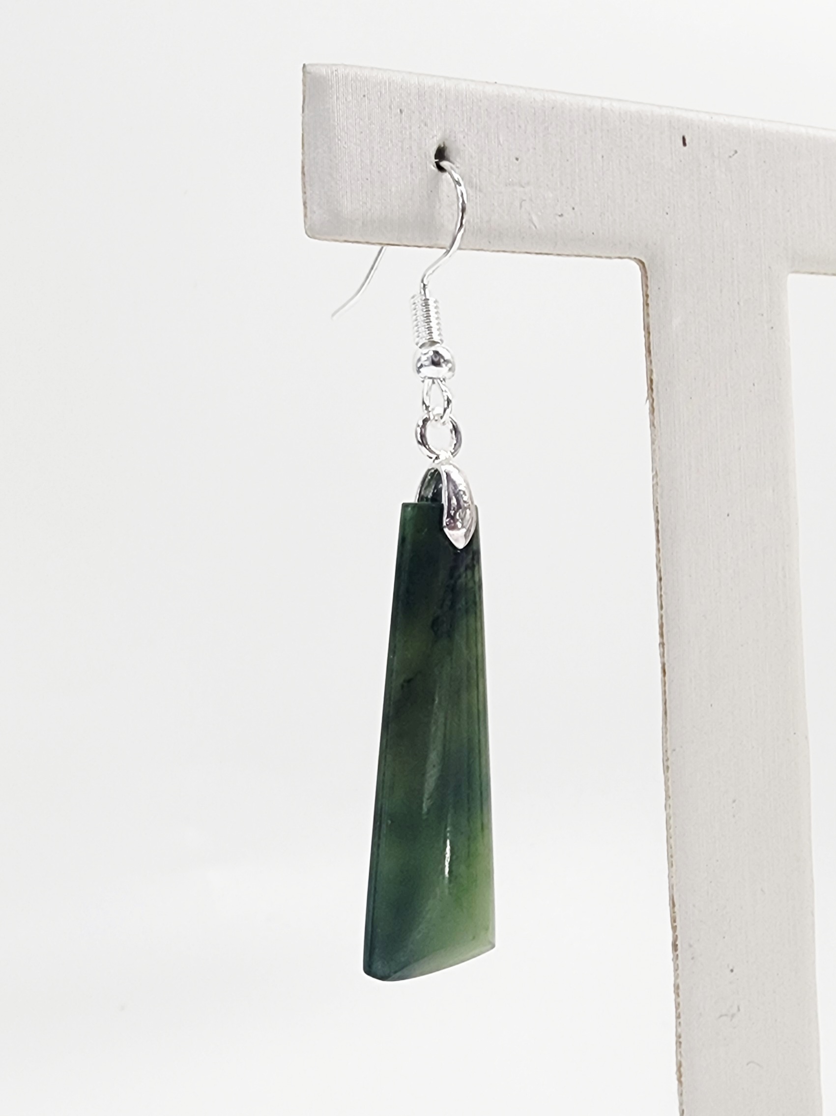 Greenstone Adze Hook Earrings – 34mm x 11mm with Sterling Silver Hooks Greenstone?Jewellery Greenstone Adze Hook Earrings – 34mm x 11mm with Sterling Silver Hooks Greenstone?Jewellery