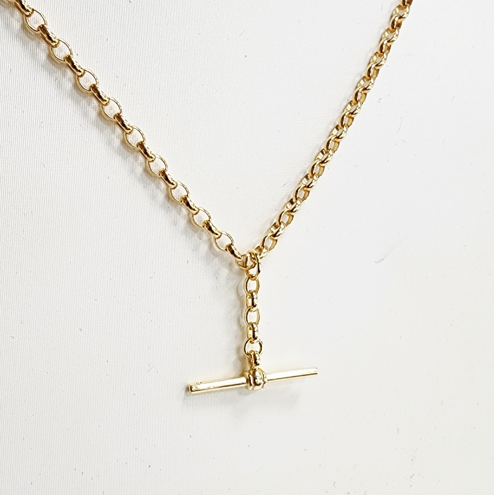 9ct Yellow Gold BO2 Oval Belcher T-Bar Necklace – 60cm - 9YBO2FOB Gold Pendants 9ct Yellow Gold BO2 Oval Belcher T-Bar Necklace – 60cm - 9YBO2FOB Gold Pendants