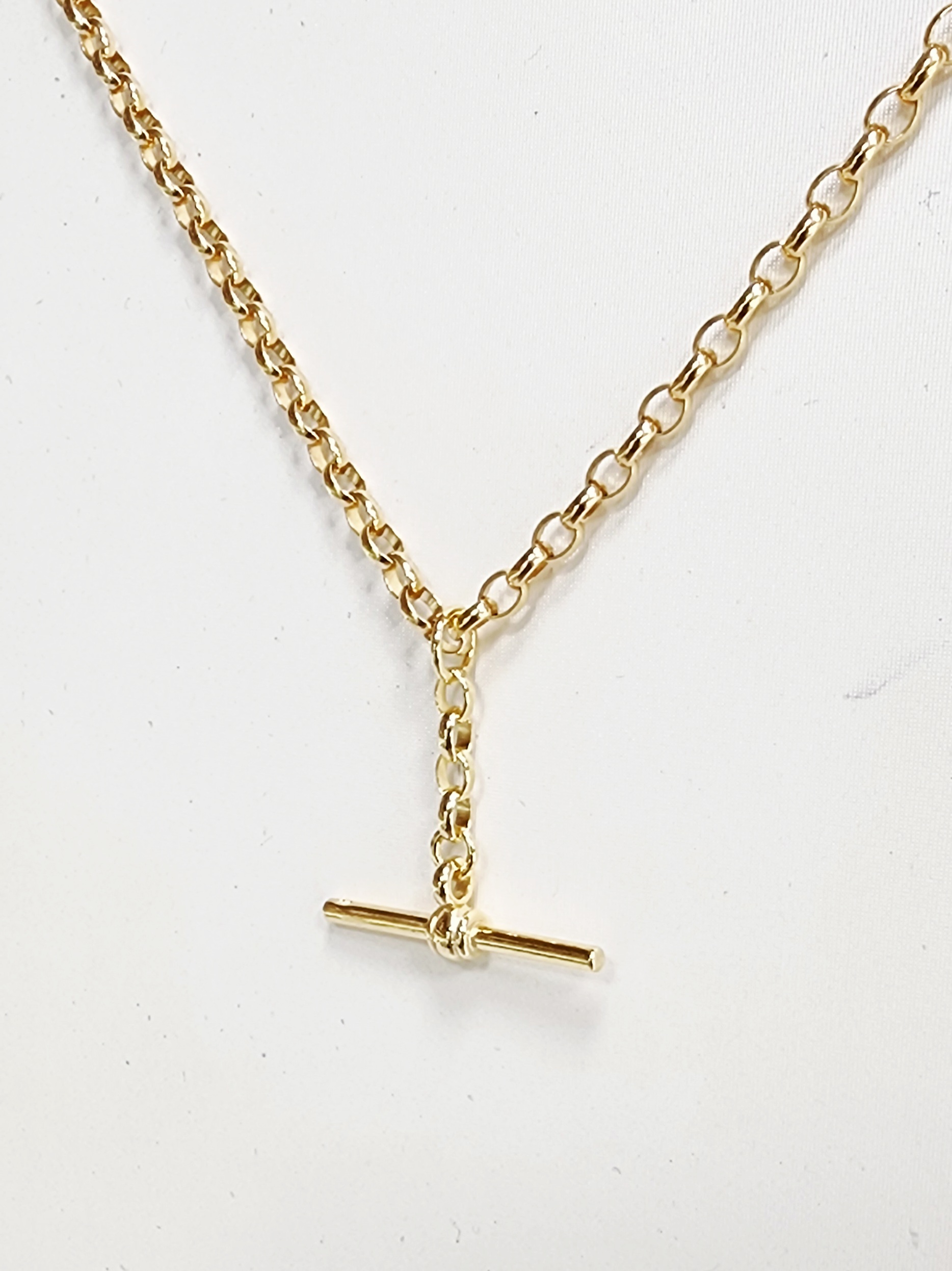 9ct Yellow Gold BO2 Oval Belcher T-Bar Necklace – 60cm - 9YBO2FOB Gold Pendants 9ct Yellow Gold BO2 Oval Belcher T-Bar Necklace – 60cm - 9YBO2FOB Gold Pendants