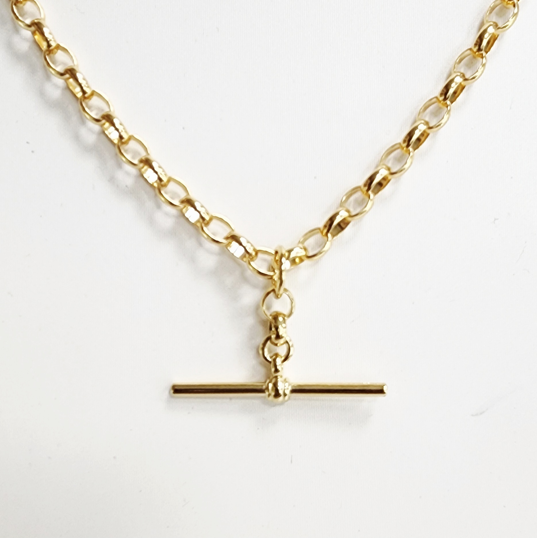 9ct Yellow Gold T-Bar Necklace – 50cm BO3 Oval Belcher Chain with 35mm T-Bar Pendant - 9YB35FOB Gold Pendants 9ct Yellow Gold T-Bar Necklace – 50cm BO3 Oval Belcher Chain with 35mm T-Bar Pendant - 9YB35FOB Gold Pendants