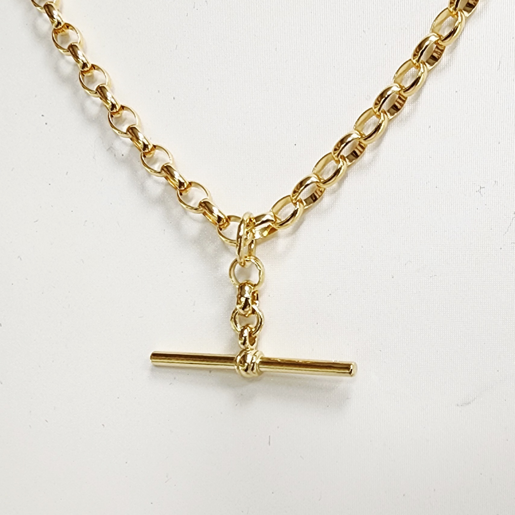 9ct Yellow Gold T-Bar Necklace – 50cm BO3 Oval Belcher Chain with 35mm T-Bar Pendant - 9YB35FOB Gold Pendants 9ct Yellow Gold T-Bar Necklace – 50cm BO3 Oval Belcher Chain with 35mm T-Bar Pendant - 9YB35FOB Gold Pendants