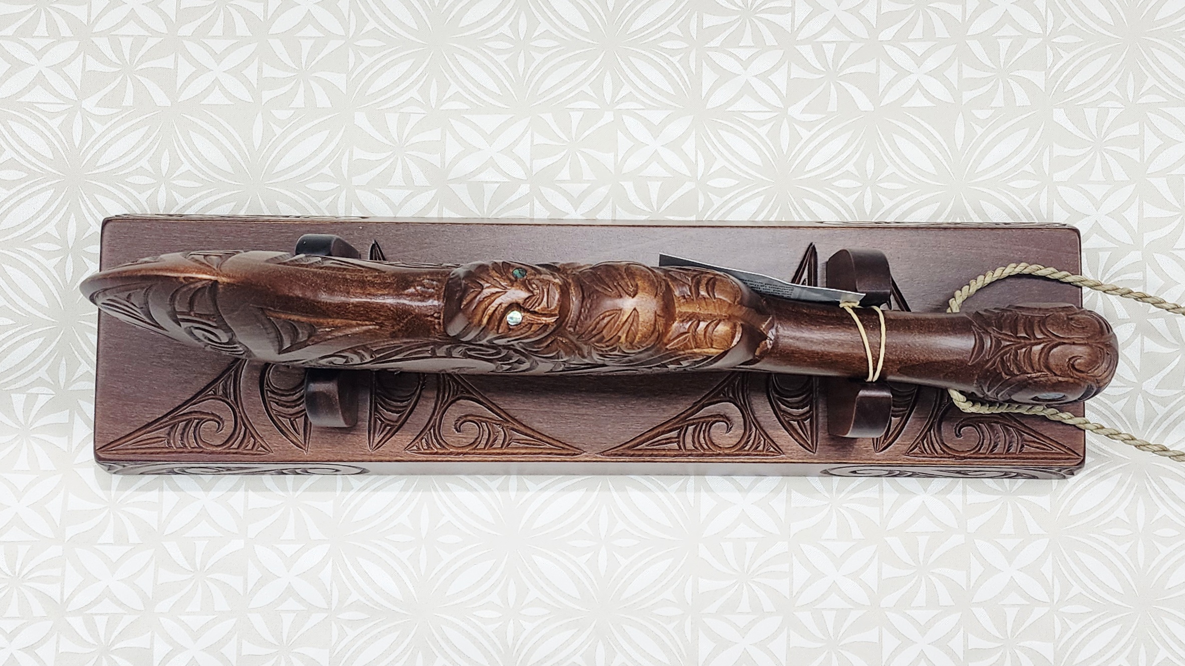 Large Hand-Carved Māori Wahaika Club on Display Stand – Made in New Zealand 21st Keys Large Hand-Carved Māori Wahaika Club on Display Stand – Made in New Zealand 21st Keys