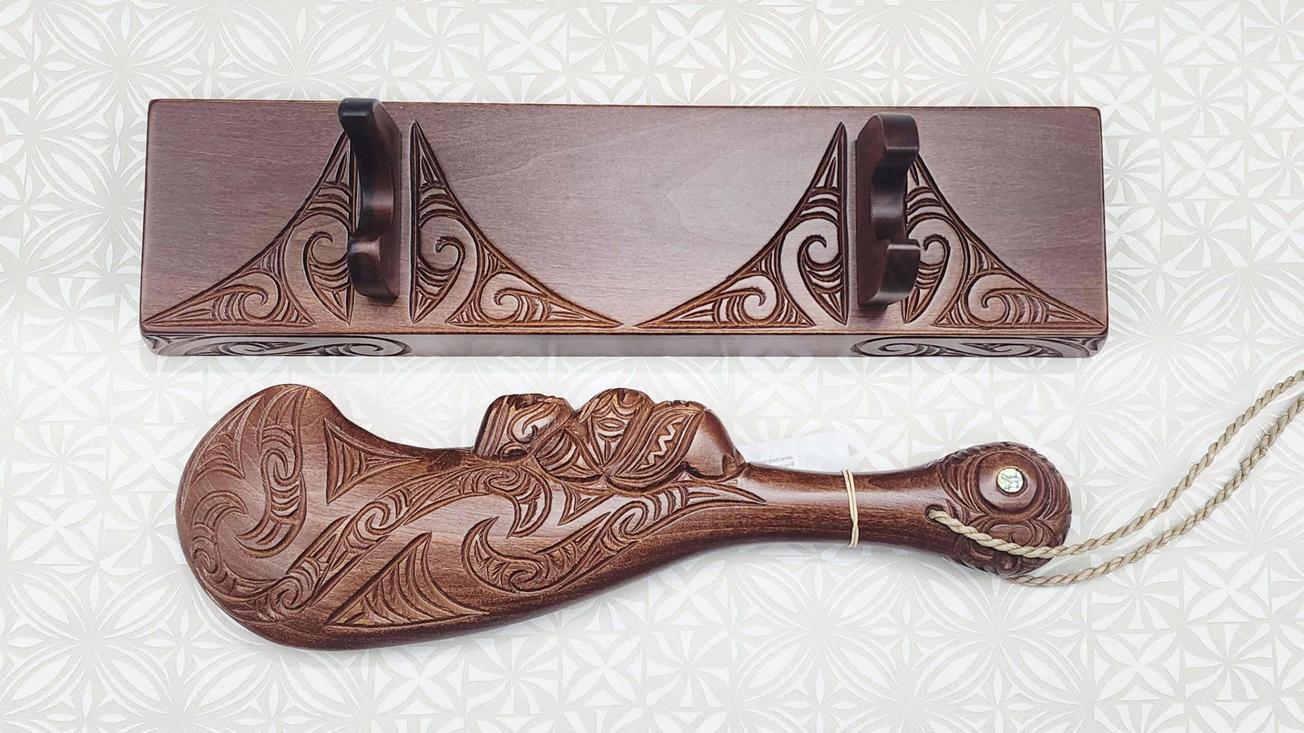 Large Hand-Carved Māori Wahaika Club on Display Stand – Made in New Zealand 21st Keys Large Hand-Carved Māori Wahaika Club on Display Stand – Made in New Zealand 21st Keys